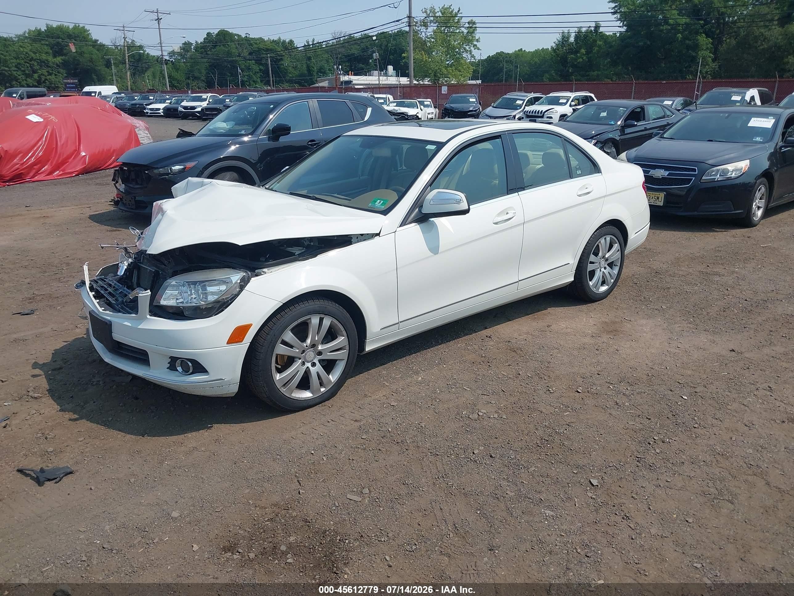 2008 Mercedes-benz C 300 Luxury 4matic/sport 4matic Белый vin: WDDGF81X28F055040