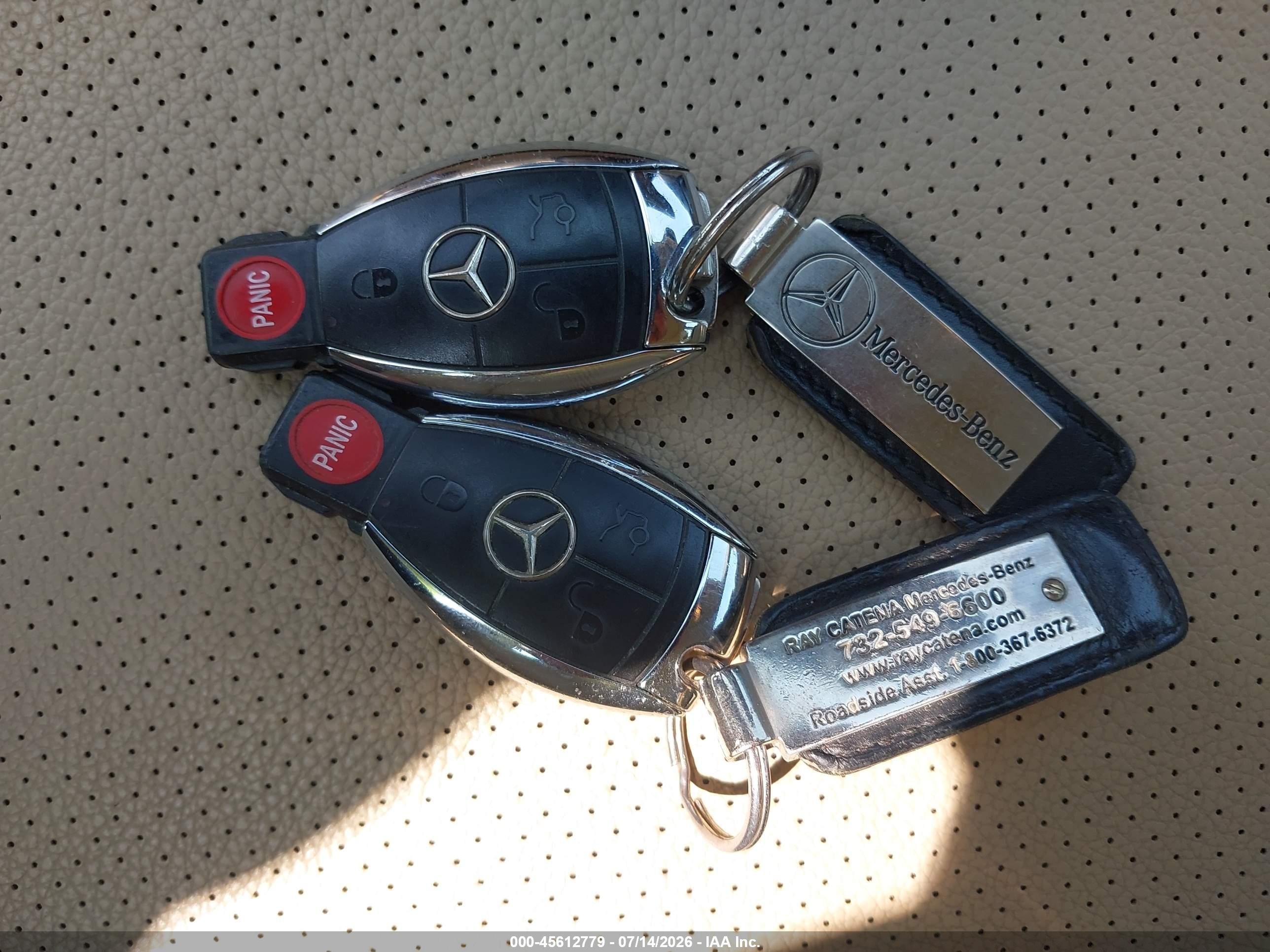 2008 Mercedes-benz C 300 Luxury 4matic/sport 4matic Белый vin: WDDGF81X28F055040