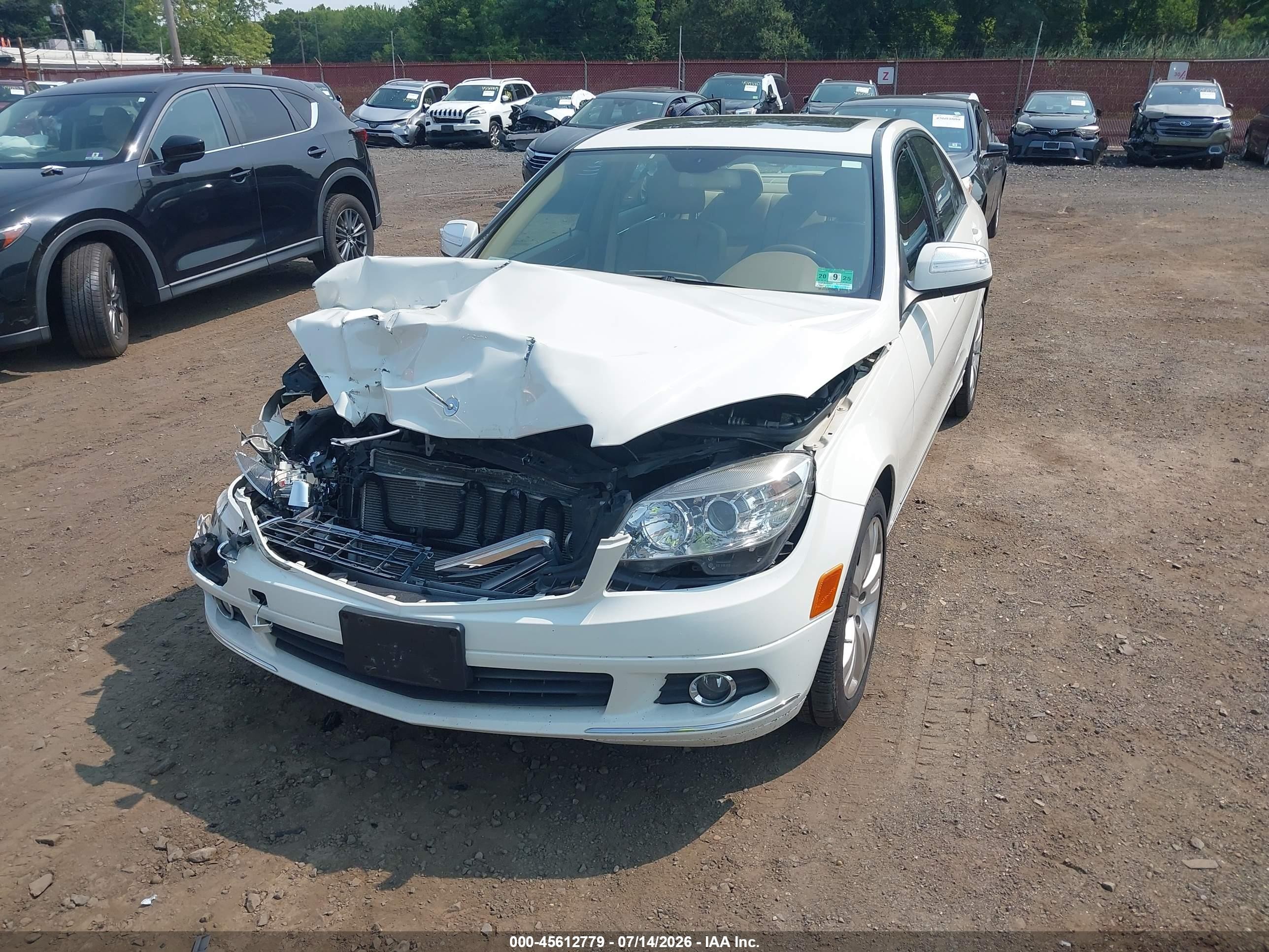 2008 Mercedes-benz C 300 Luxury 4matic/sport 4matic Белый vin: WDDGF81X28F055040