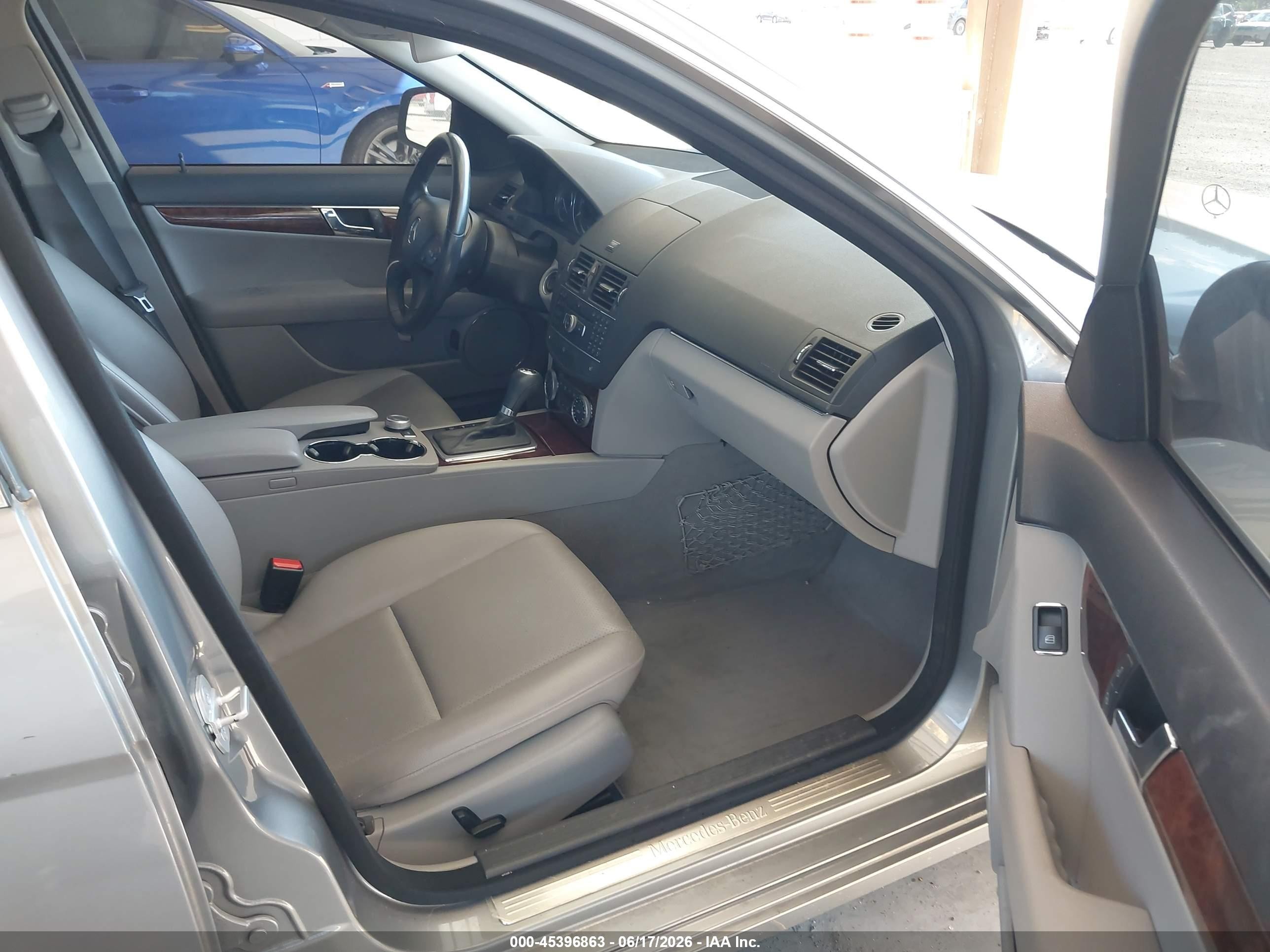 2008 Mercedes-benz C 300 Luxury 4matic/sport 4matic Silver vin: WDDGF81X28F094596