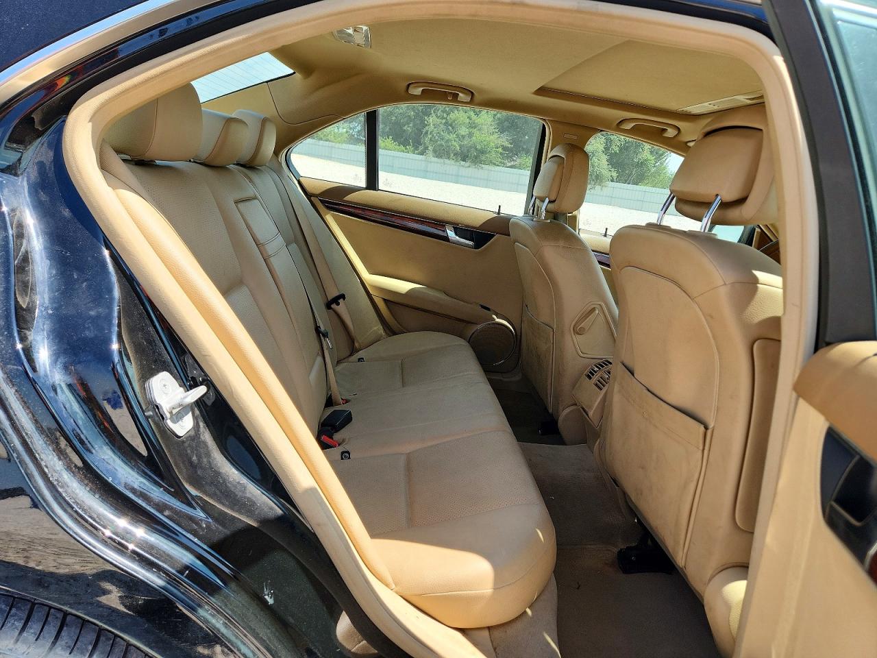 2008 Mercedes-benz C 300 4matic Black vin: WDDGF81X28F155400