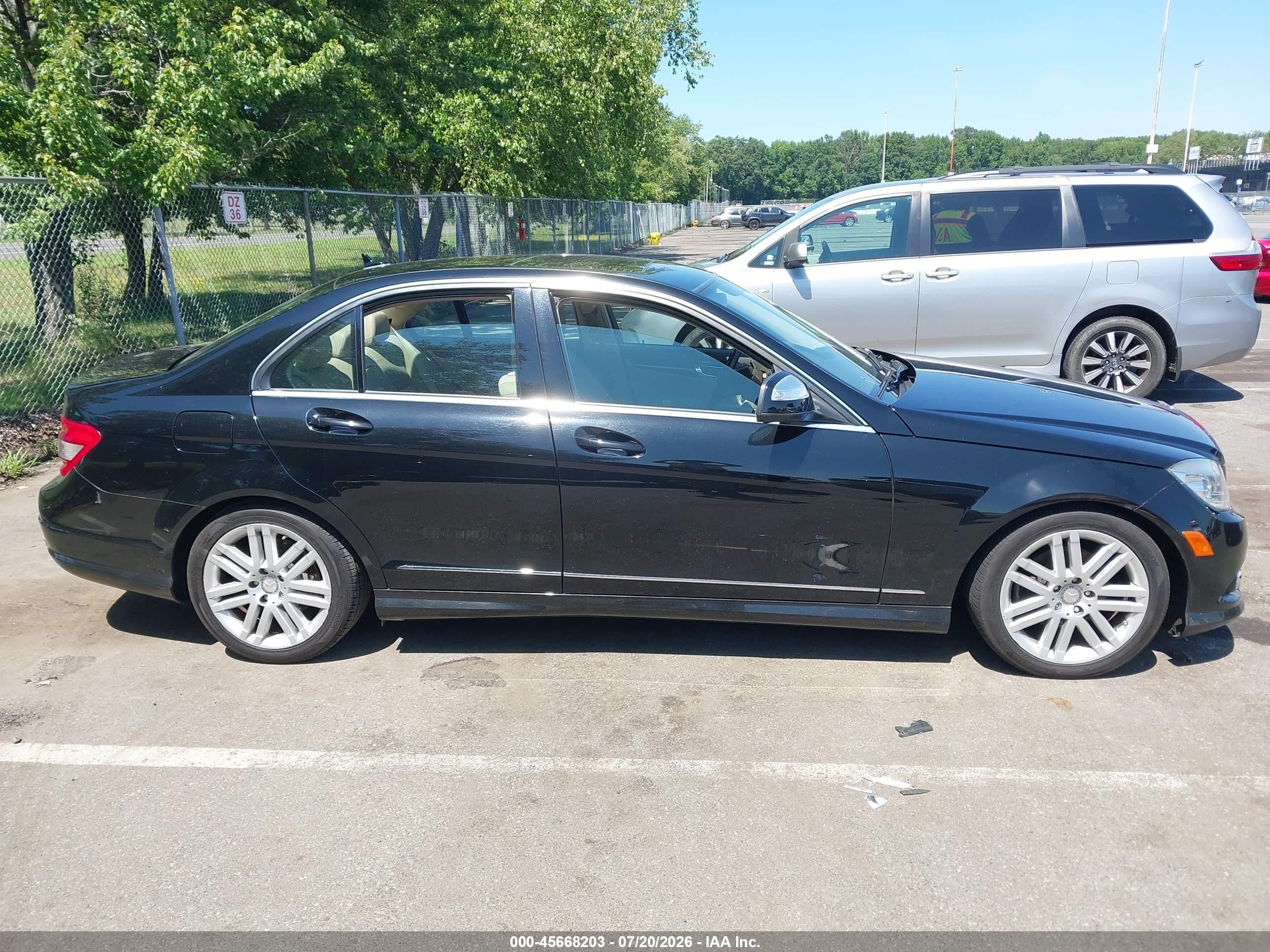 2009 Mercedes-benz C 300 Luxury 4matic/sport 4matic Black vin: WDDGF81X29F330374