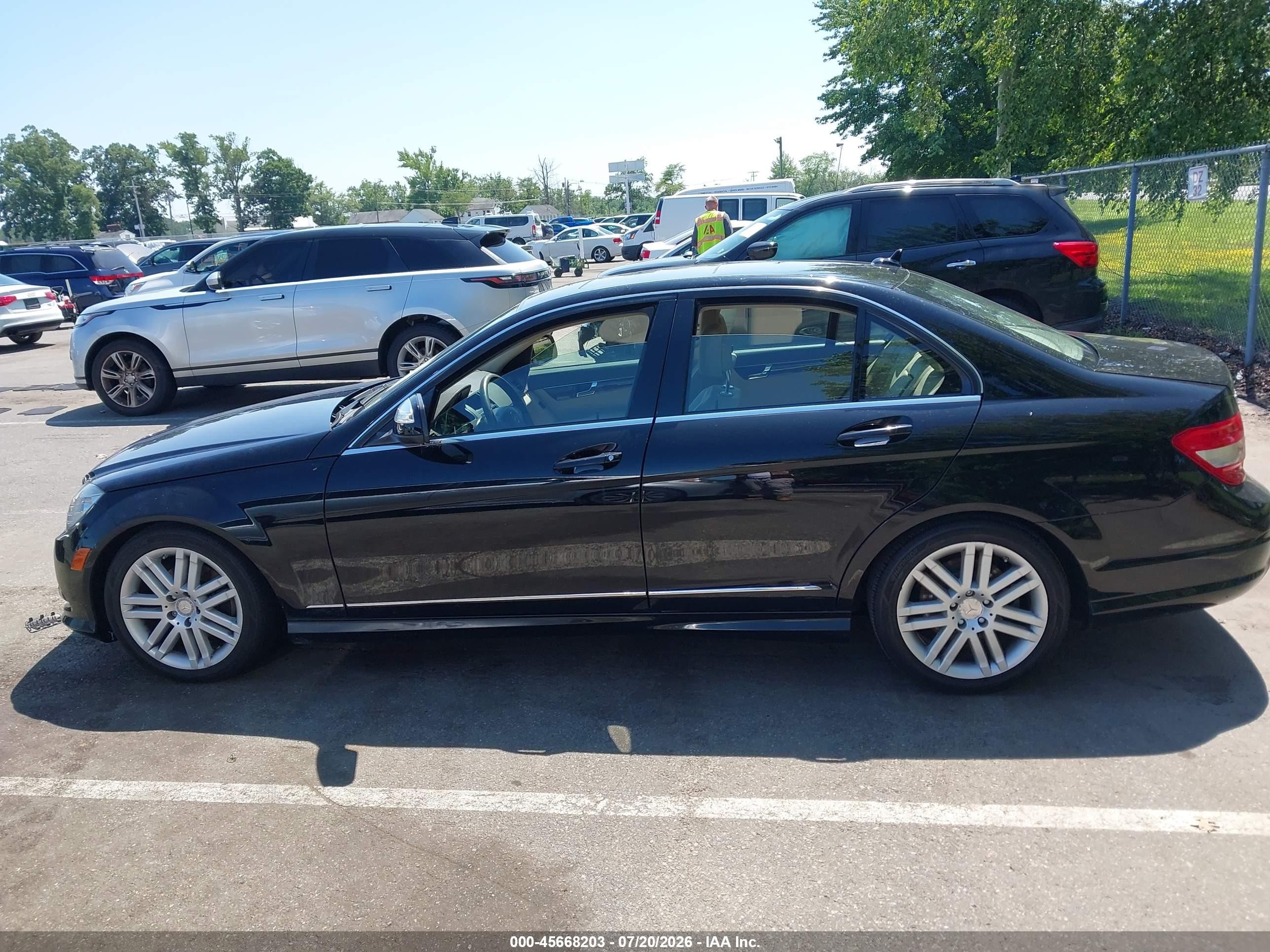 2009 Mercedes-benz C 300 Luxury 4matic/sport 4matic Black vin: WDDGF81X29F330374