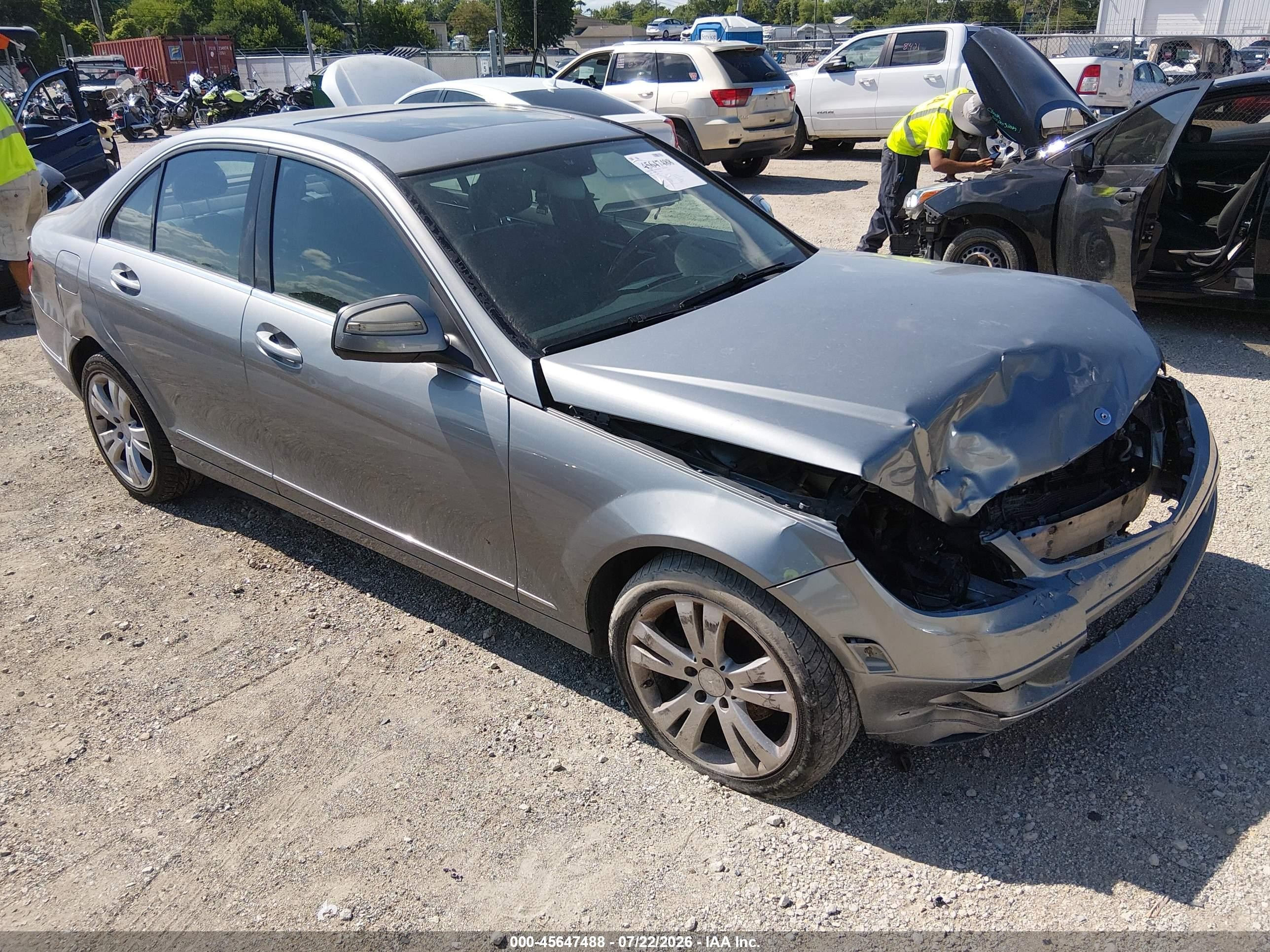 2009 Mercedes-benz C 300   Gray vin: WDDGF81X29R042692