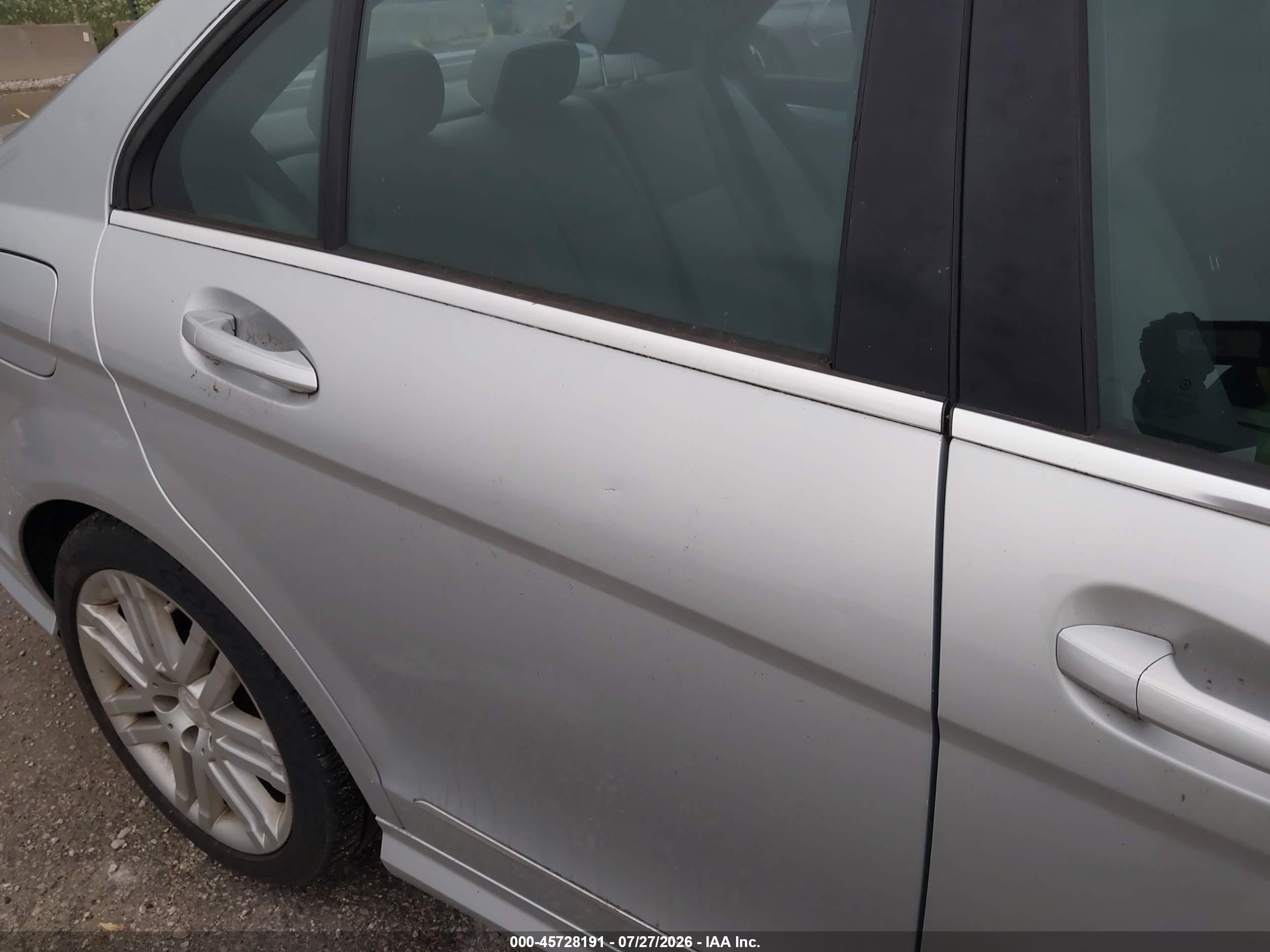 2008 Mercedes-benz C 300 Sport 4matic Серебряный vin: WDDGF81X38F091559