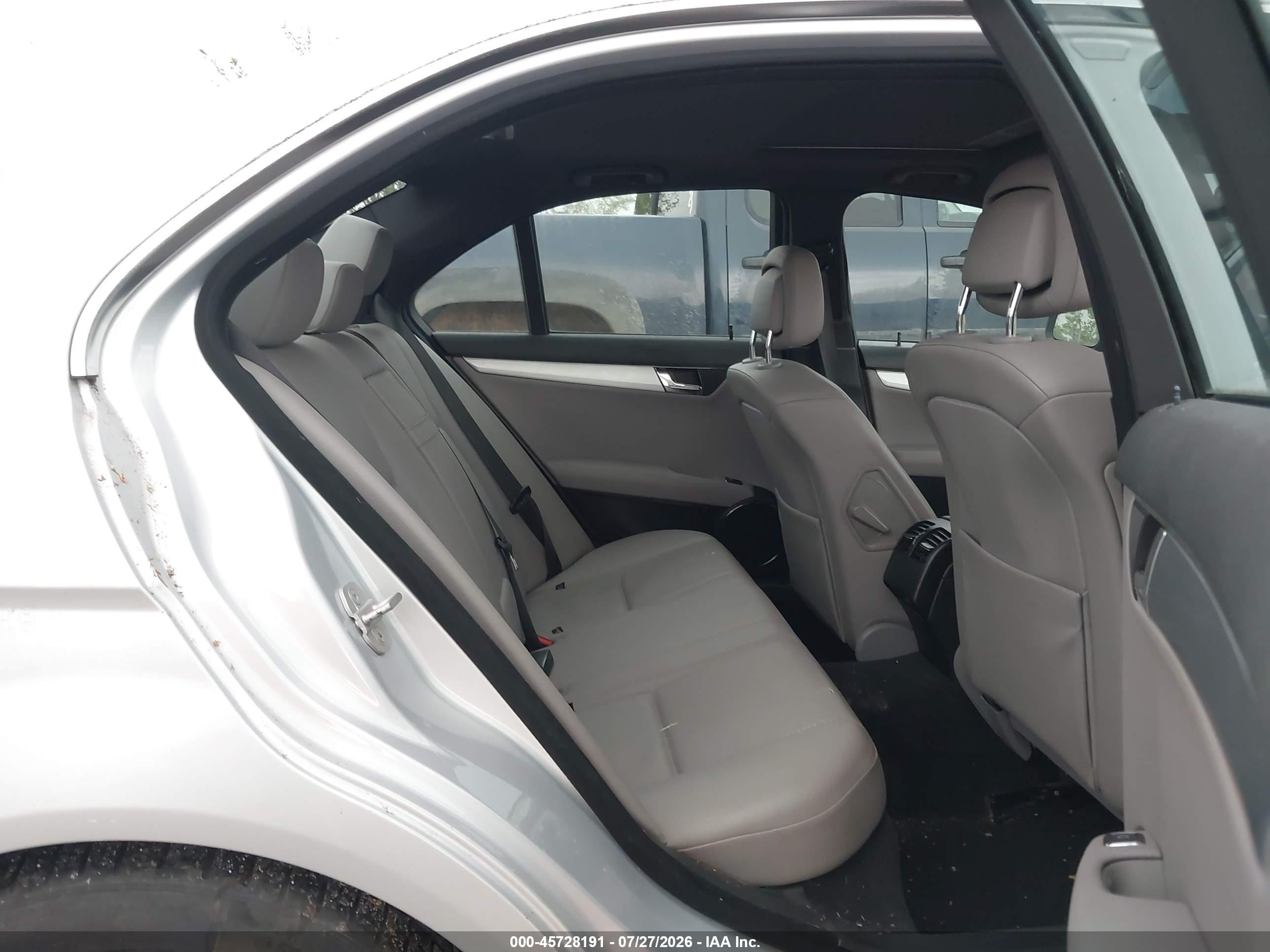 2008 Mercedes-benz C 300 Sport 4matic Серебряный vin: WDDGF81X38F091559