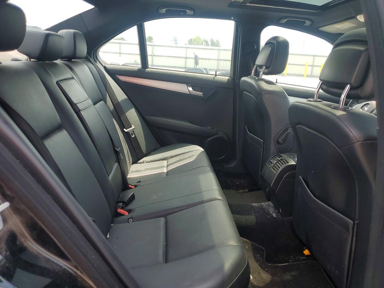 2008 Mercedes-benz C 300 4matic Black vin: WDDGF81X38F142297