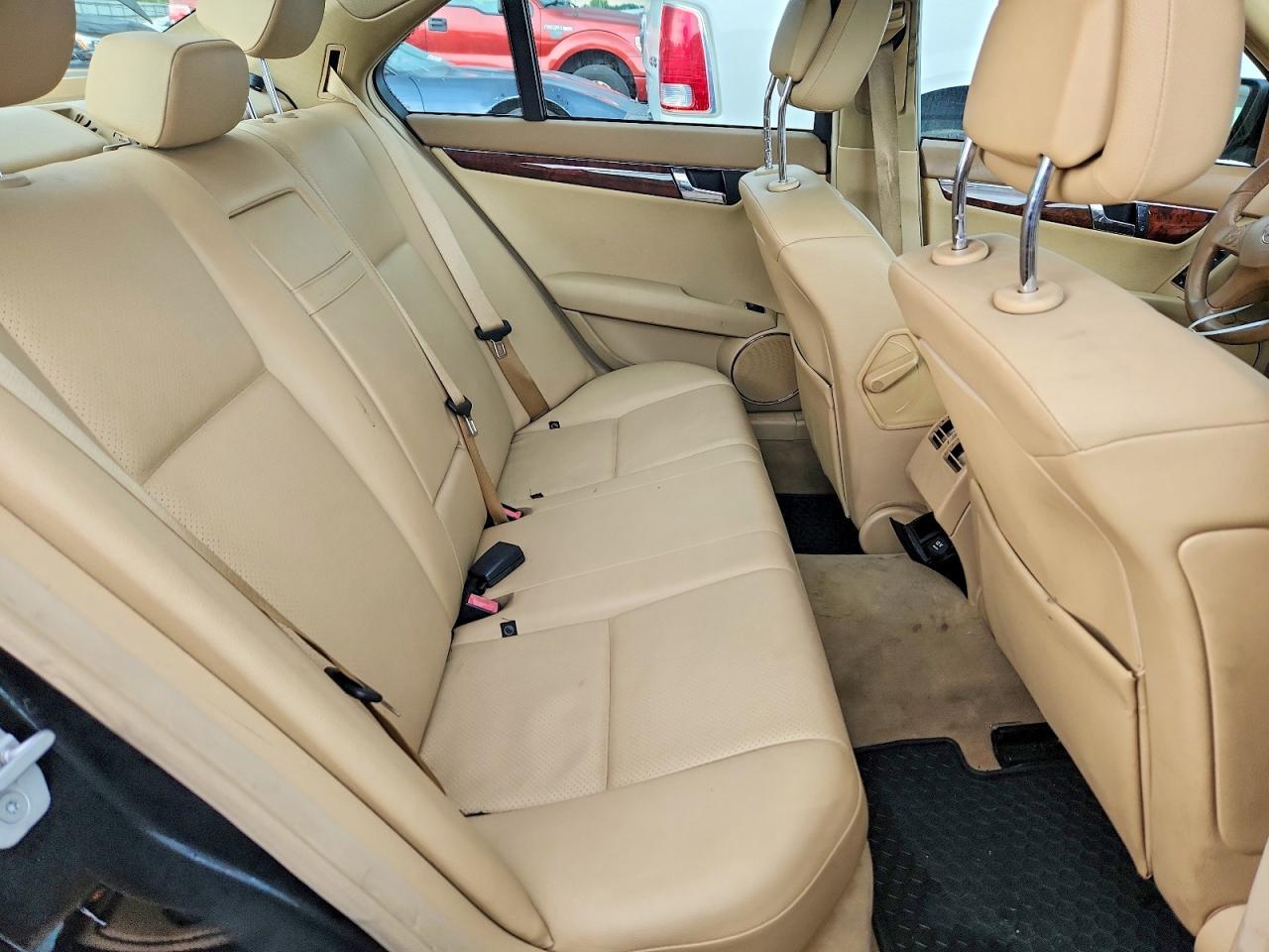 2008 Mercedes-benz C 300 4matic Black vin: WDDGF81X38F156183