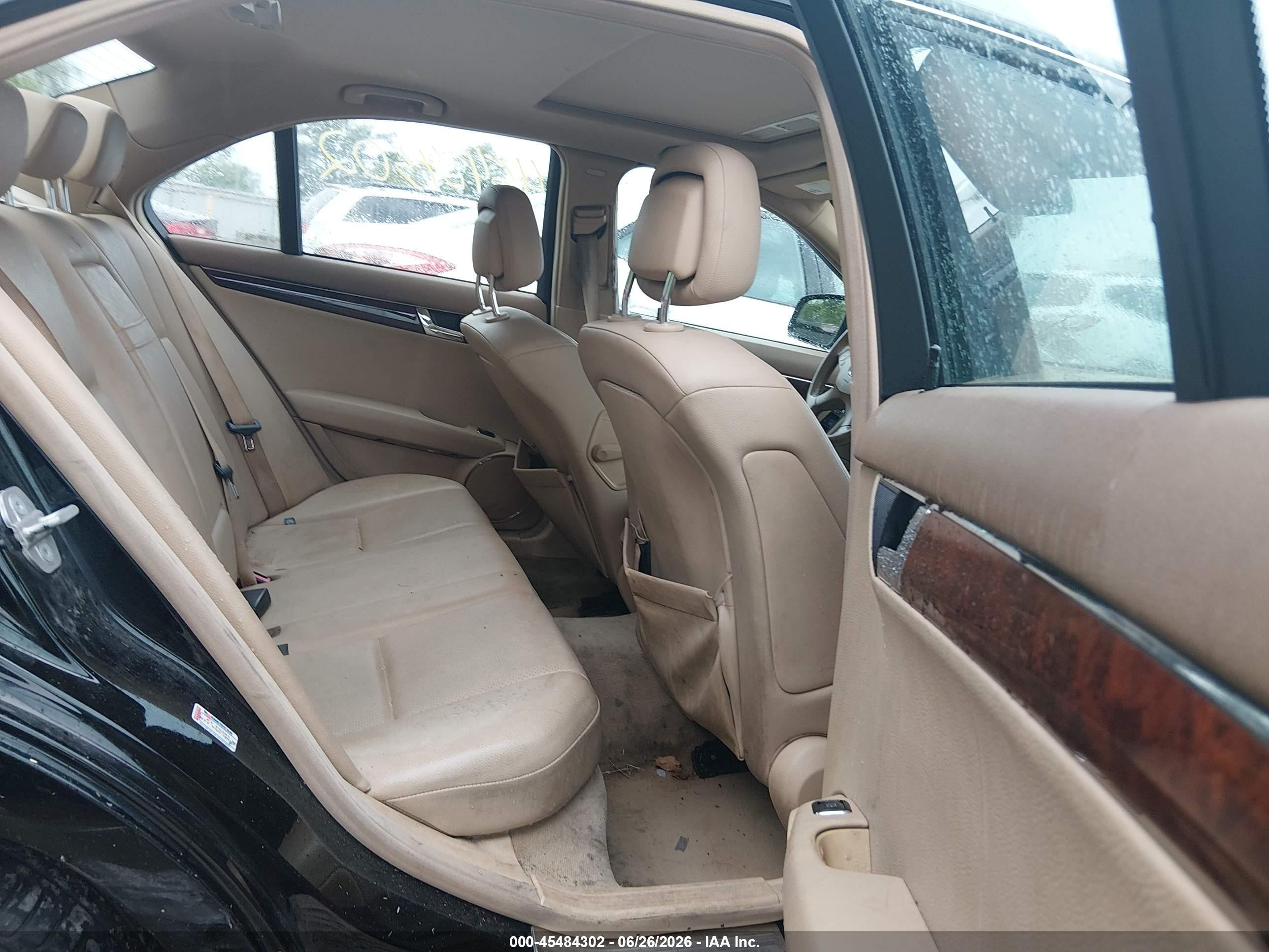 2008 Mercedes-benz C 300 Luxury 4matic/sport 4matic Черный vin: WDDGF81X38F191516