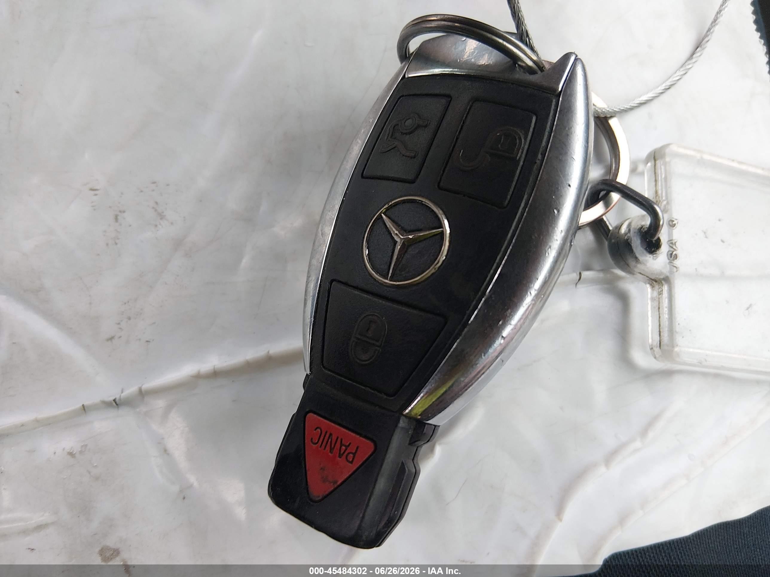 2008 Mercedes-benz C 300 Luxury 4matic/sport 4matic Черный vin: WDDGF81X38F191516