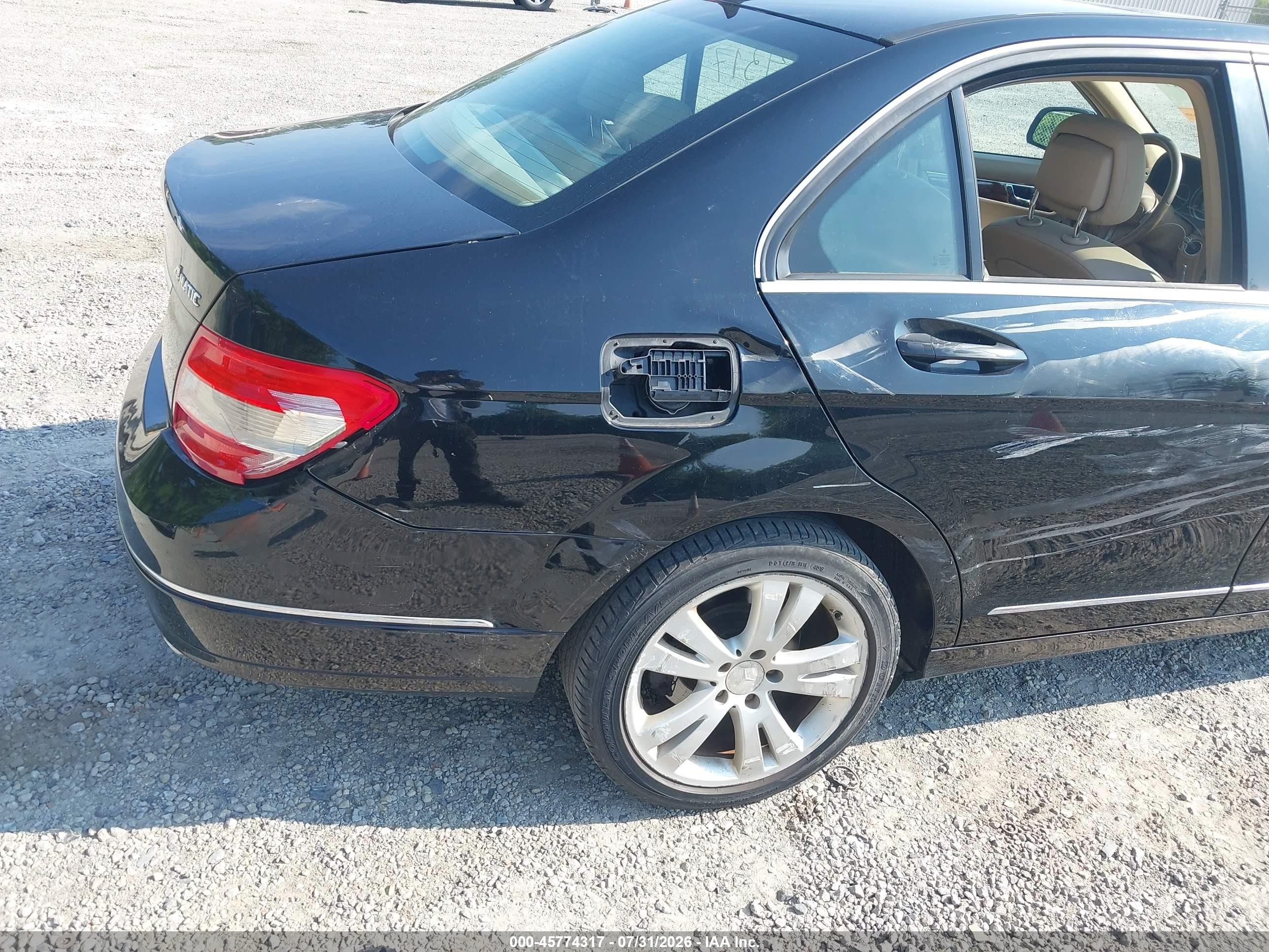 2008 Mercedes-benz C 300   Черный vin: WDDGF81X38F191516