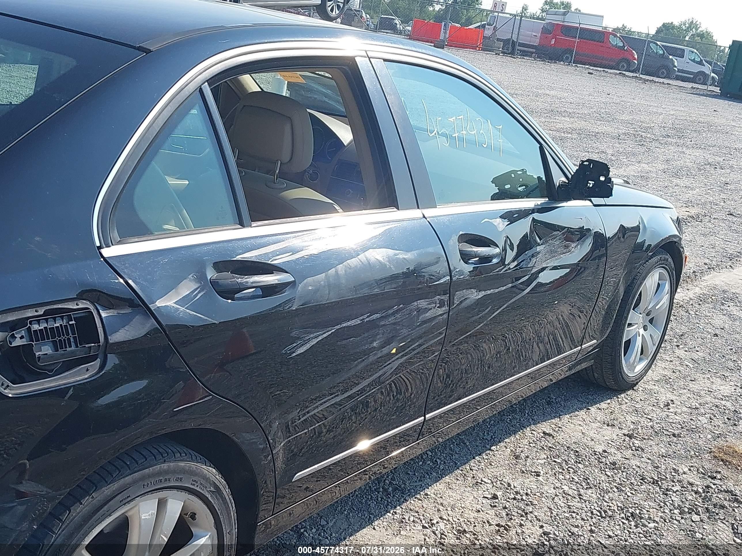 2008 Mercedes-benz C 300   Черный vin: WDDGF81X38F191516