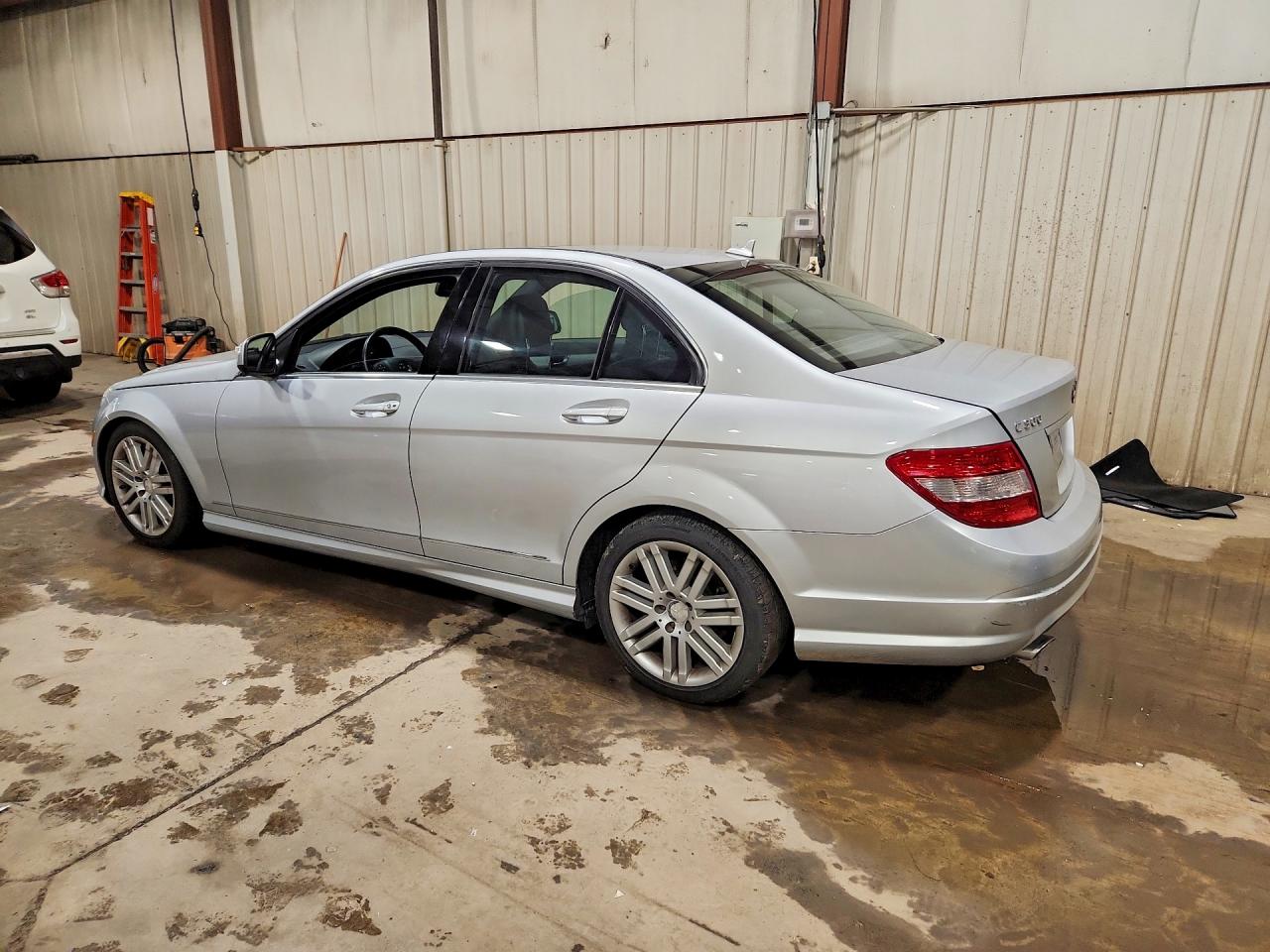 2009 Mercedes-benz C 300 4matic Silver vin: WDDGF81X39R049280
