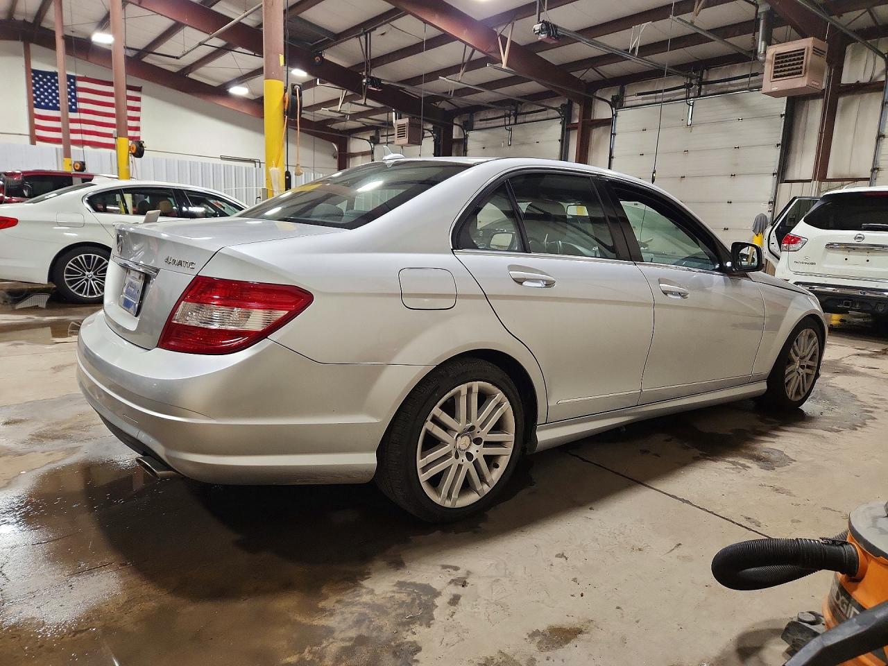 2009 Mercedes-benz C 300 4matic Silver vin: WDDGF81X39R049280