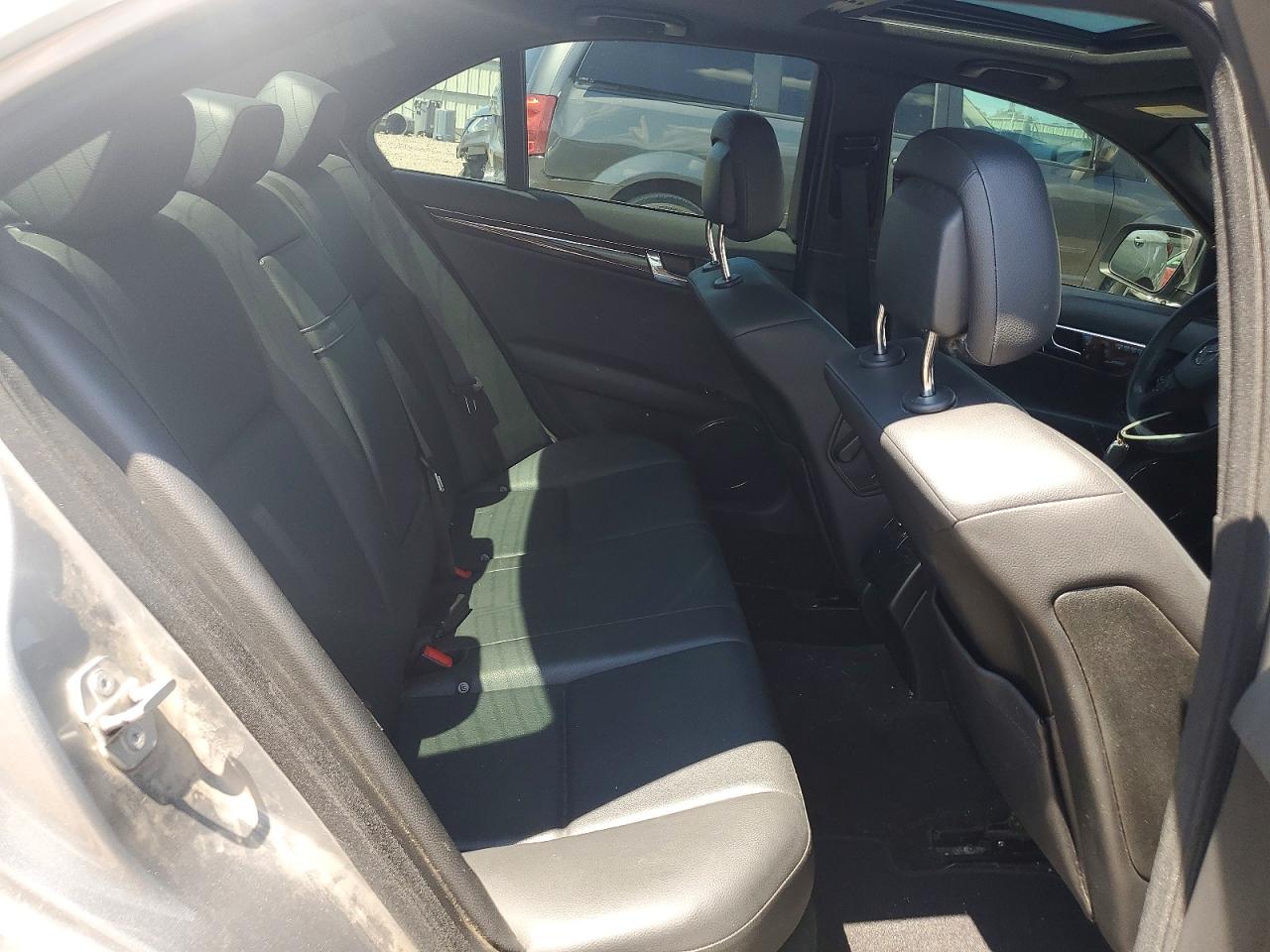 2009 Mercedes-benz C 300 4matic Gray vin: WDDGF81X39R083459