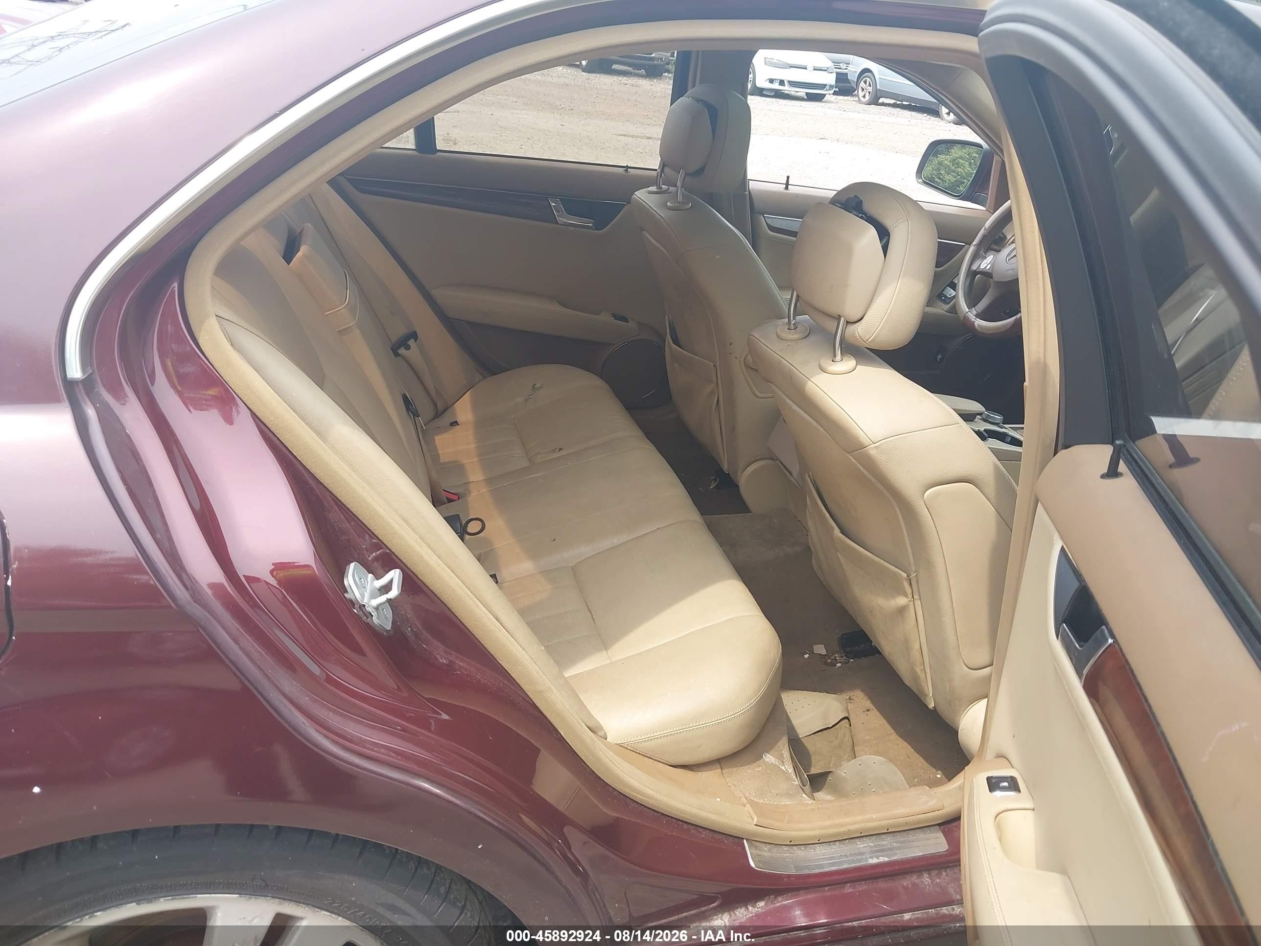 2008 Mercedes-benz C 300 Luxury 4matic Burgundy vin: WDDGF81X48F063396