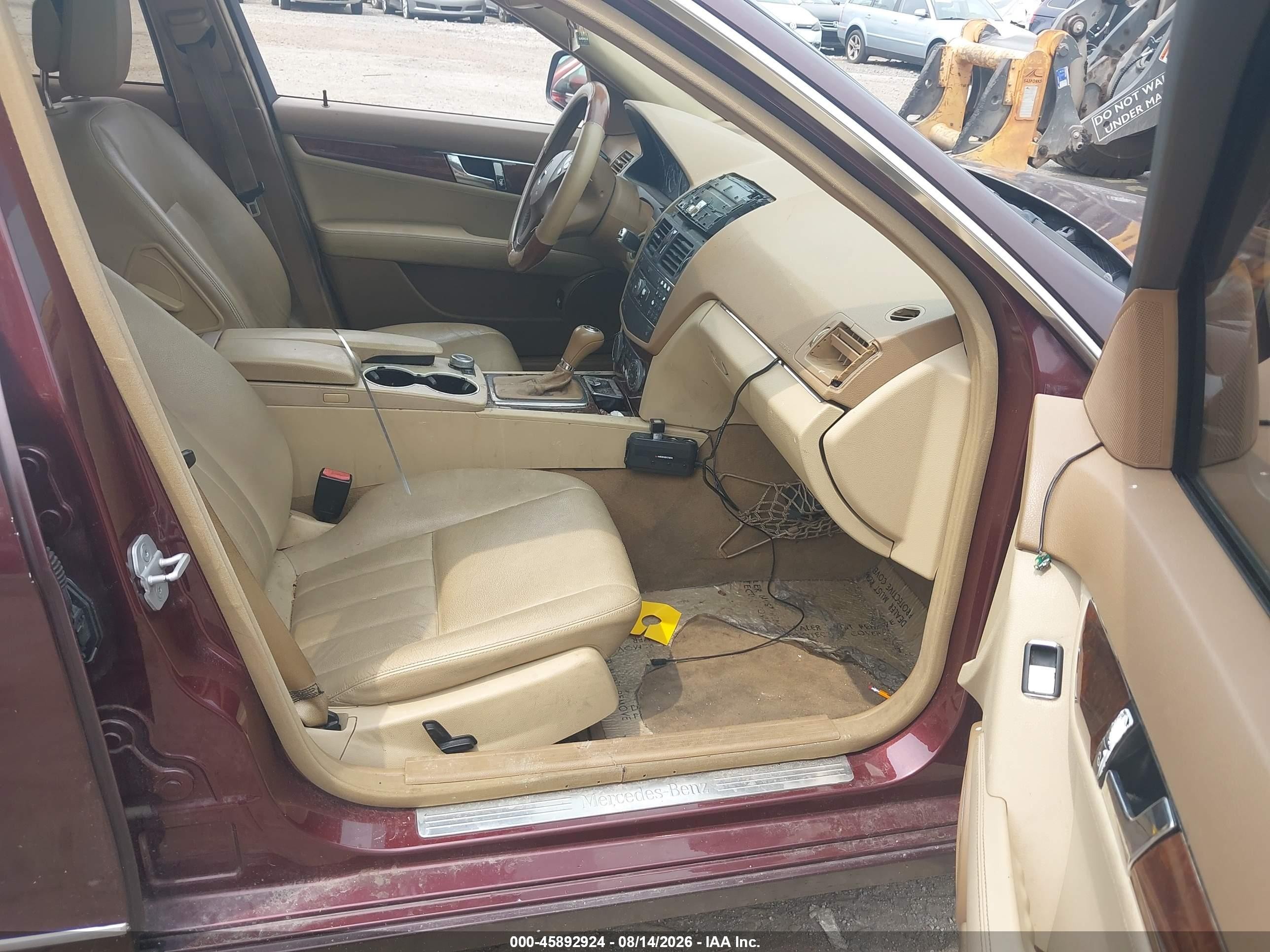 2008 Mercedes-benz C 300 Luxury 4matic Burgundy vin: WDDGF81X48F063396