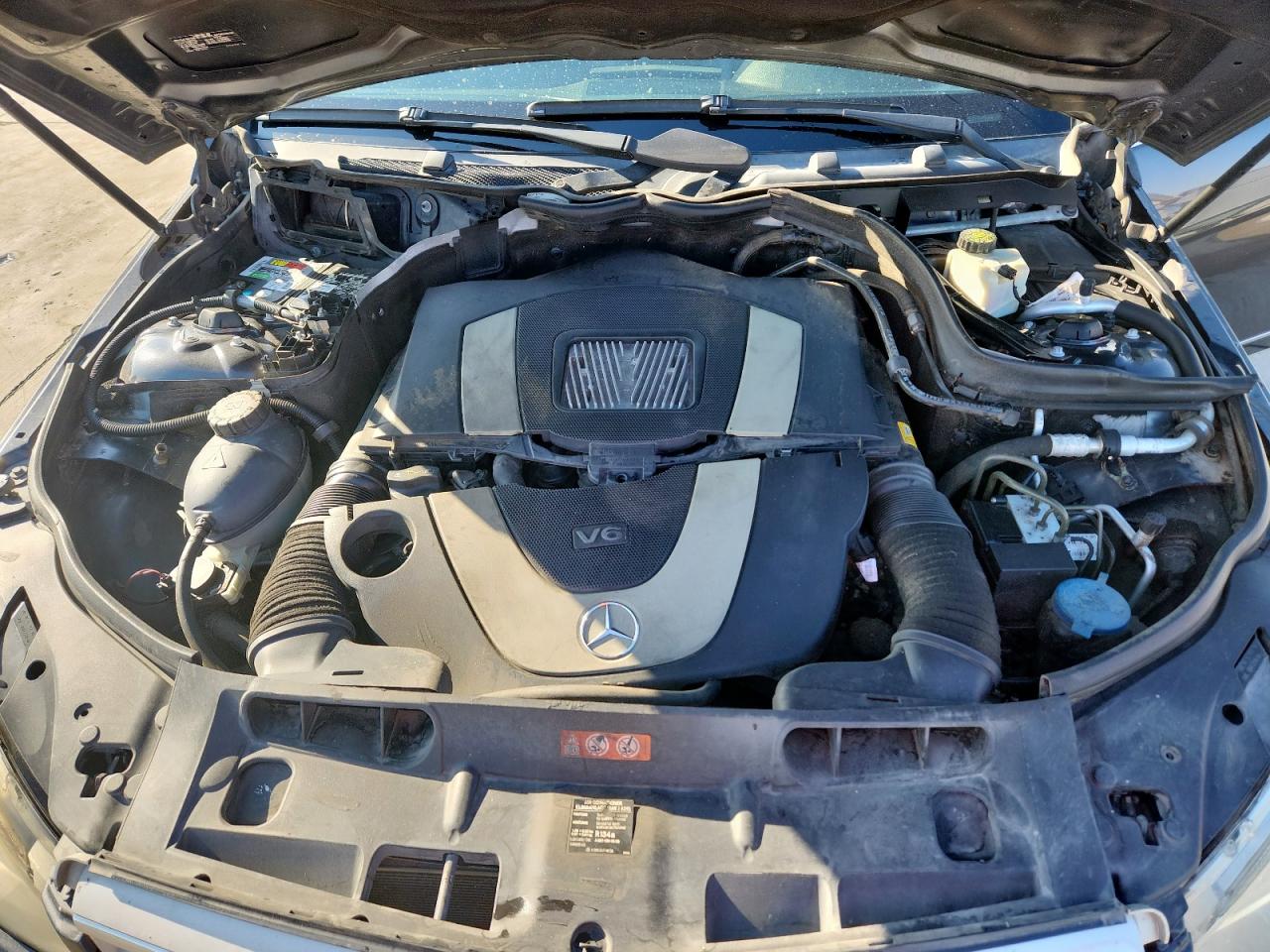 2009 Mercedes-benz C 300 4matic Серый vin: WDDGF81X49F220099