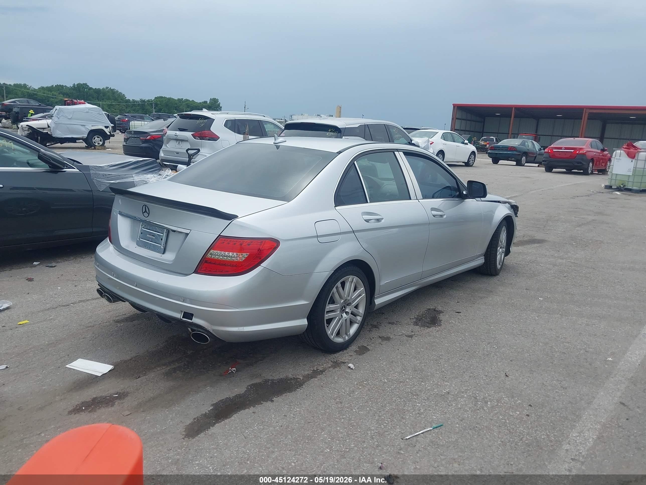 2009 Mercedes-benz C 300 Sport 4matic Silver vin: WDDGF81X49F266810