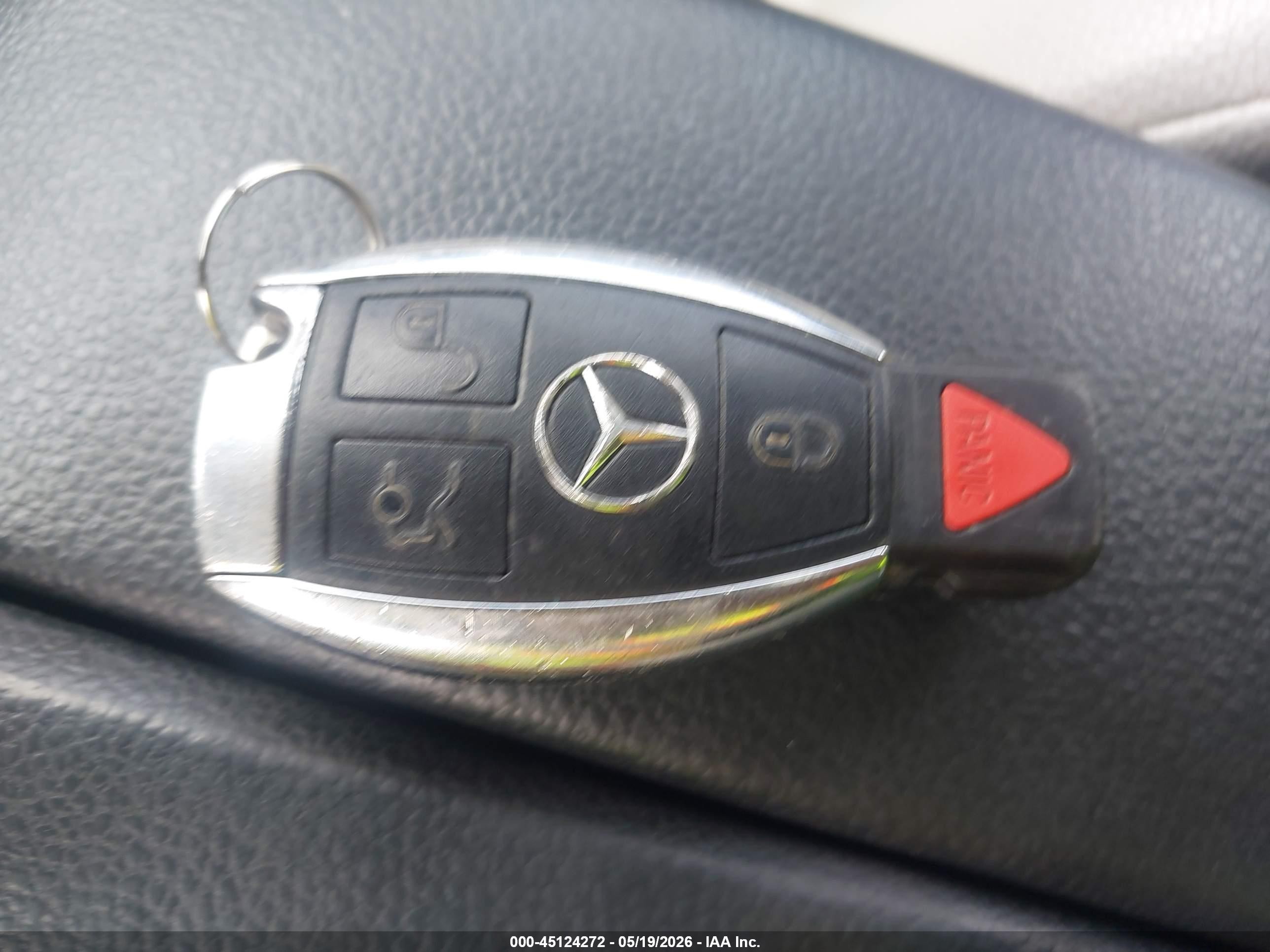 2009 Mercedes-benz C 300 Sport 4matic Silver vin: WDDGF81X49F266810