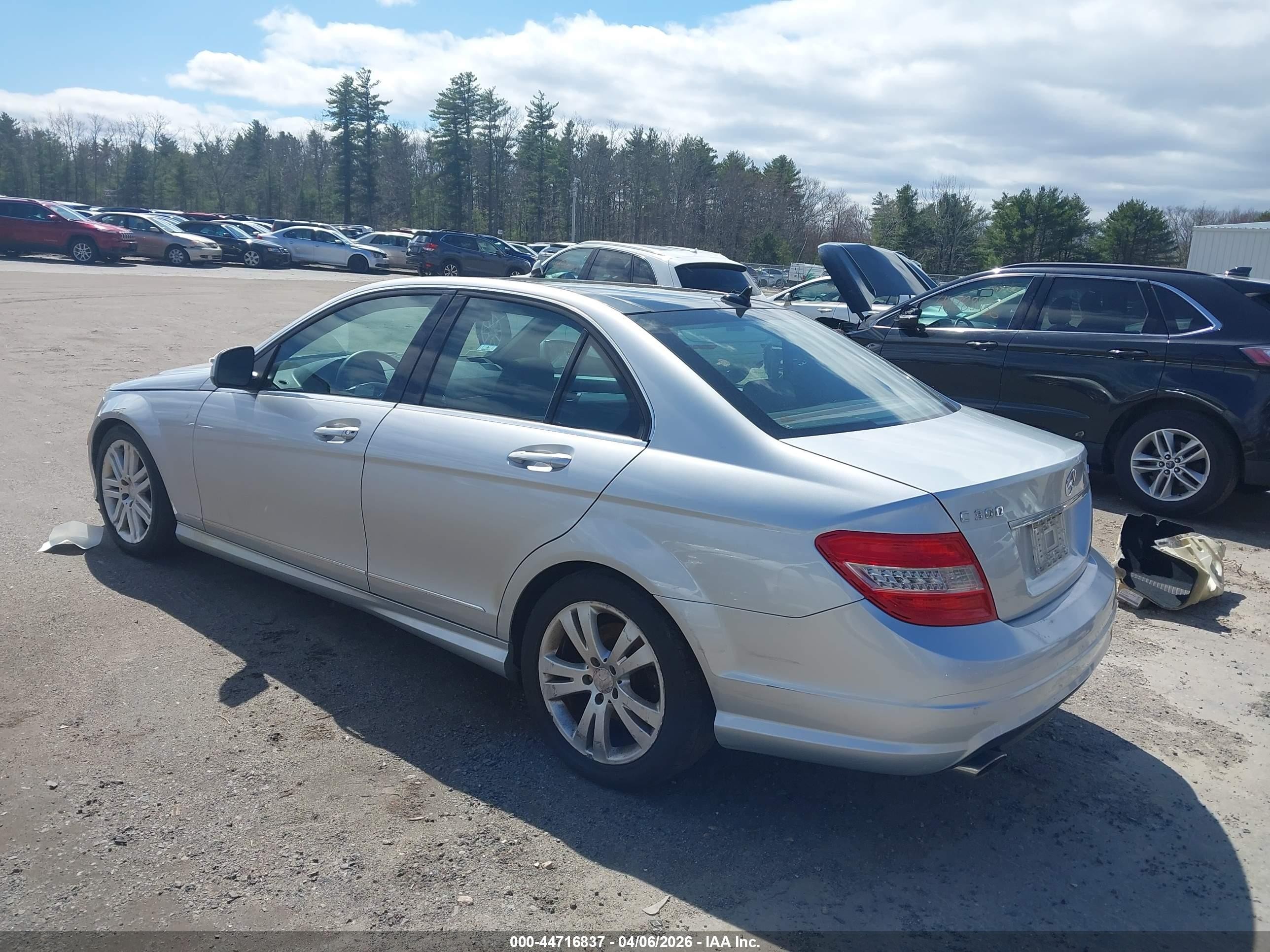 2008 Mercedes-benz C 300   Серебряный vin: WDDGF81X58F171994