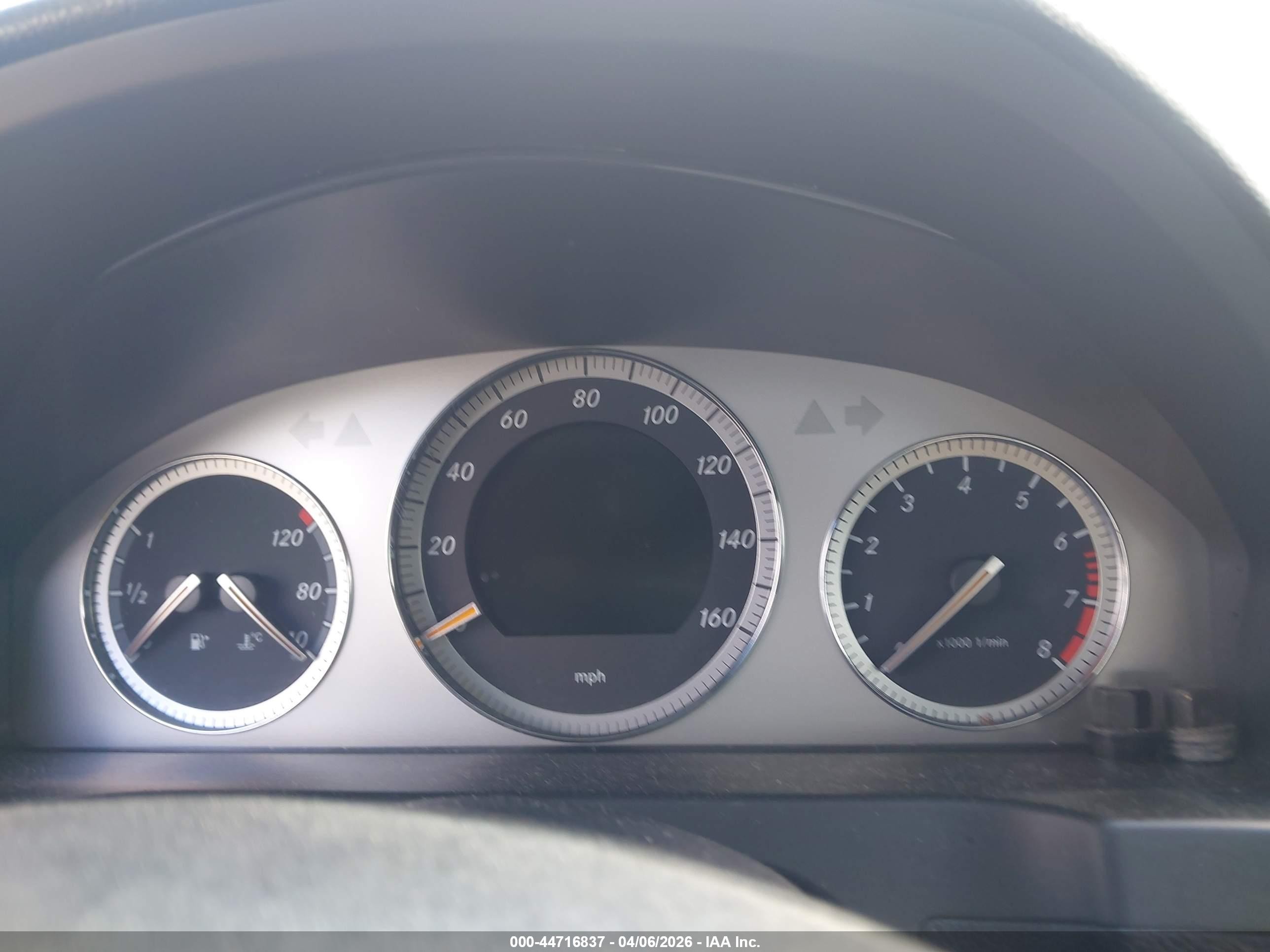 2008 Mercedes-benz C 300   Серебряный vin: WDDGF81X58F171994
