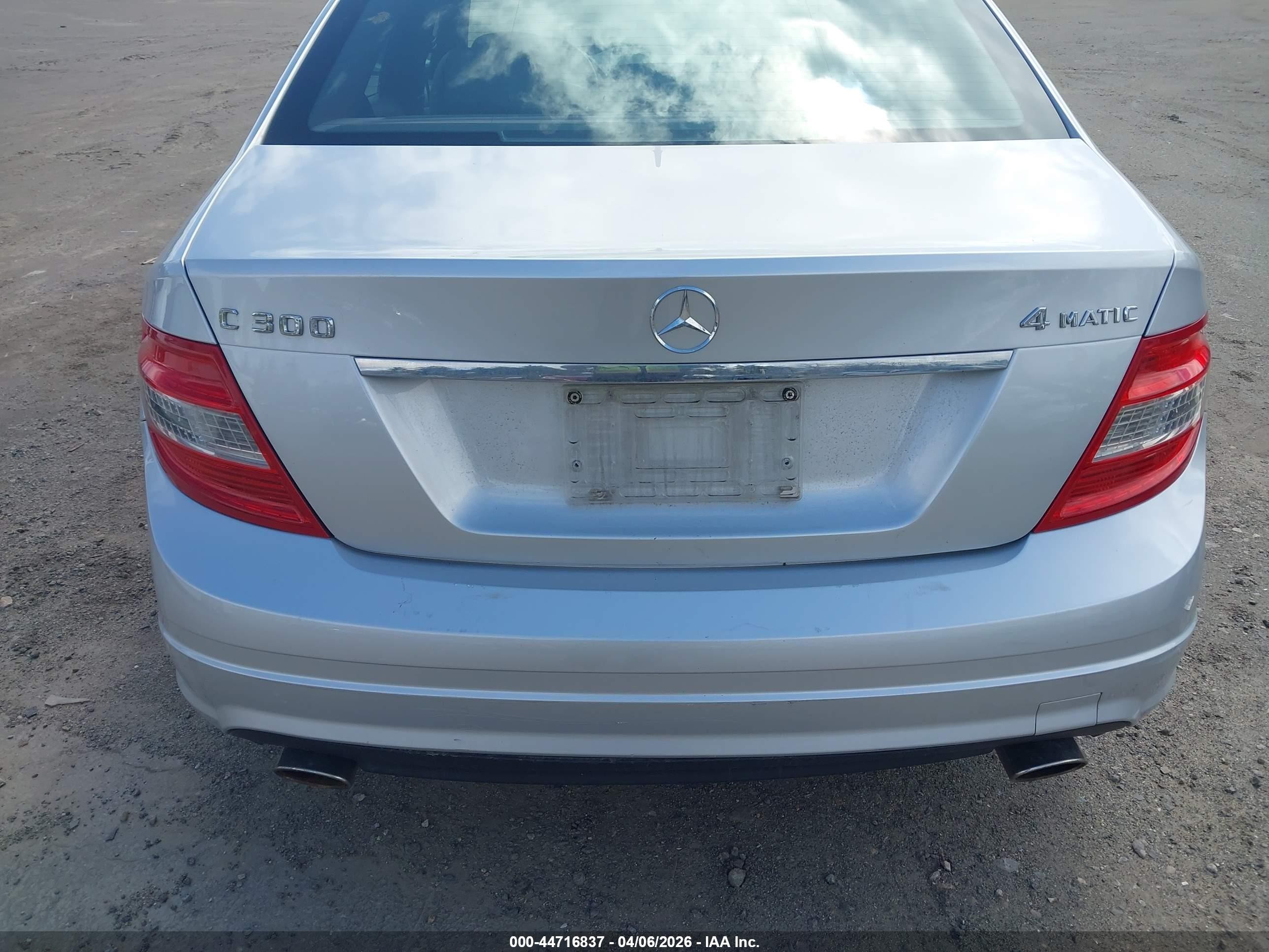 2008 Mercedes-benz C 300   Серебряный vin: WDDGF81X58F171994