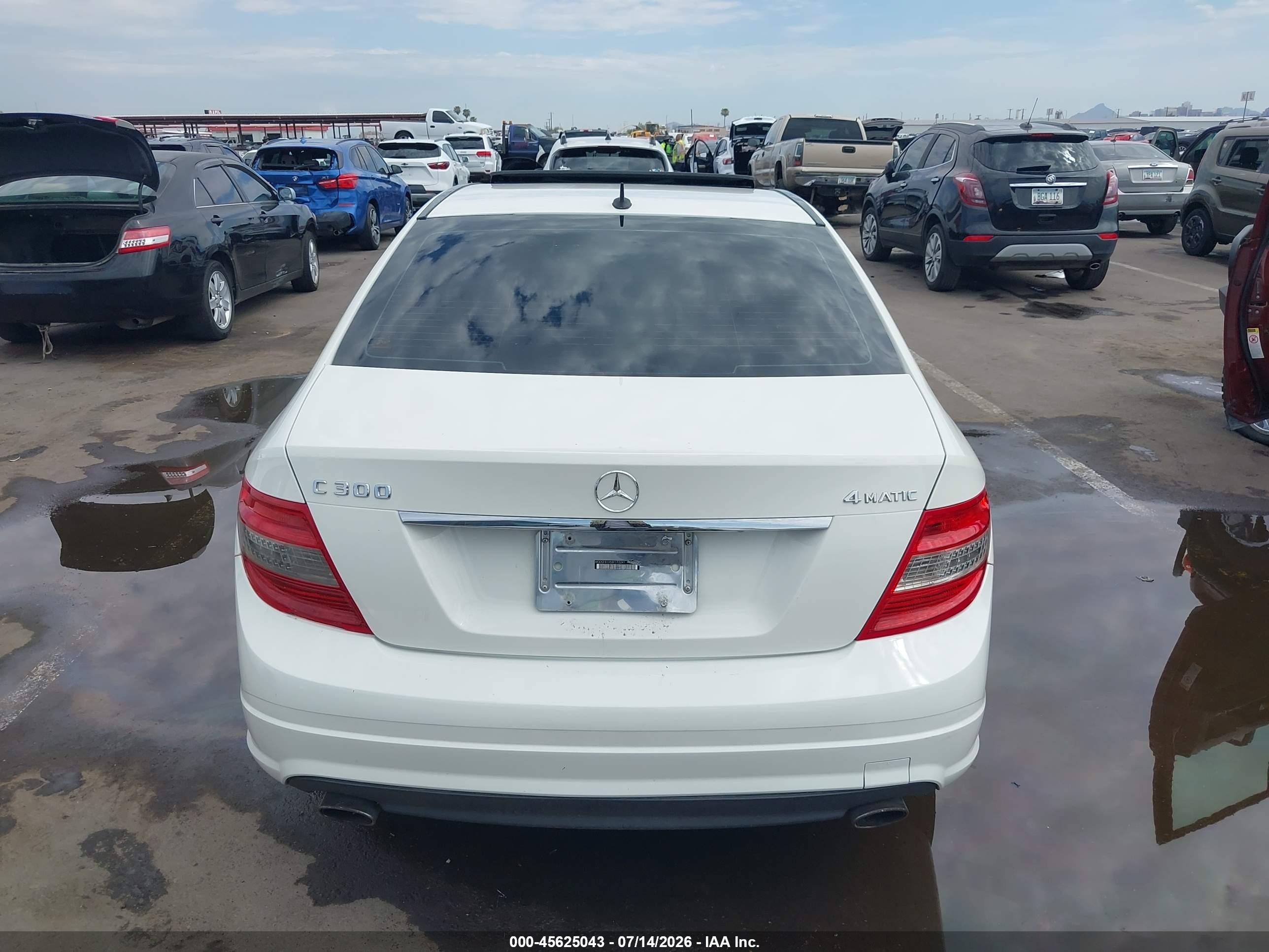 2008 Mercedes-benz C 300 Luxury 4matic/sport 4matic White vin: WDDGF81X58F172241