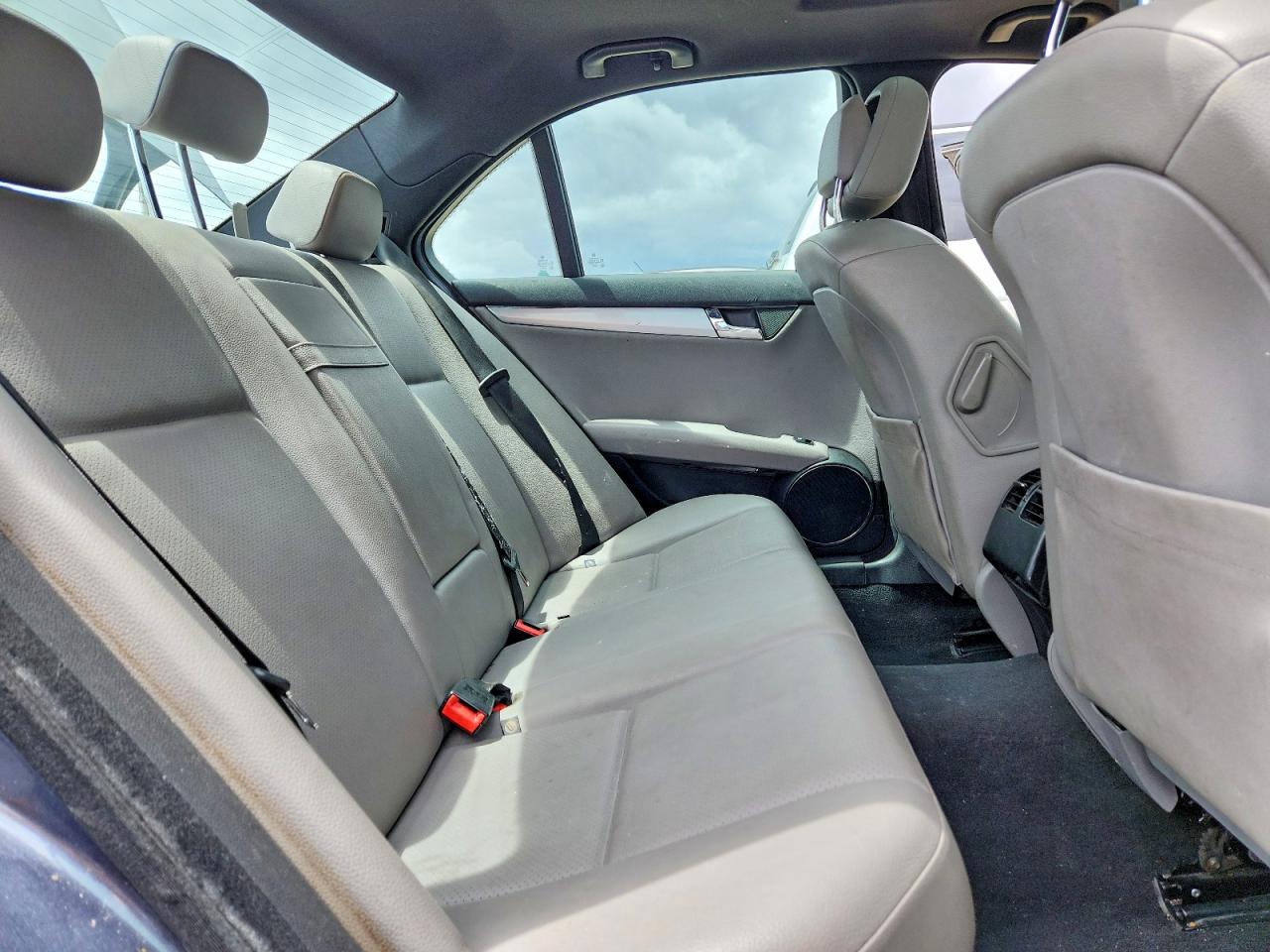 2008 Mercedes-benz C 300 4matic Серый vin: WDDGF81X58F186740