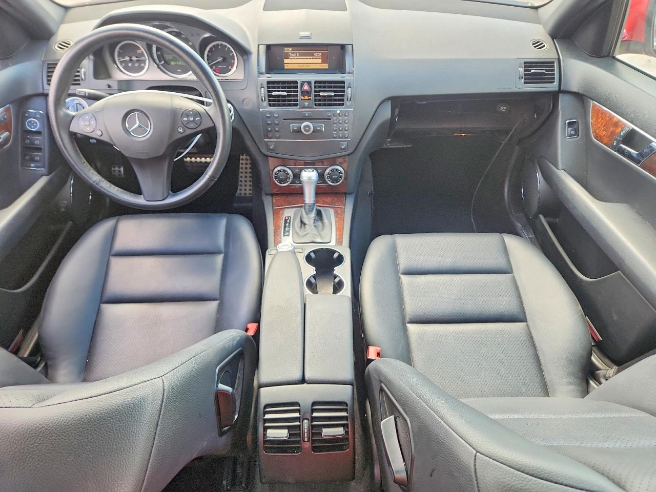 2009 Mercedes-benz C 300 4matic Красный vin: WDDGF81X59F248753