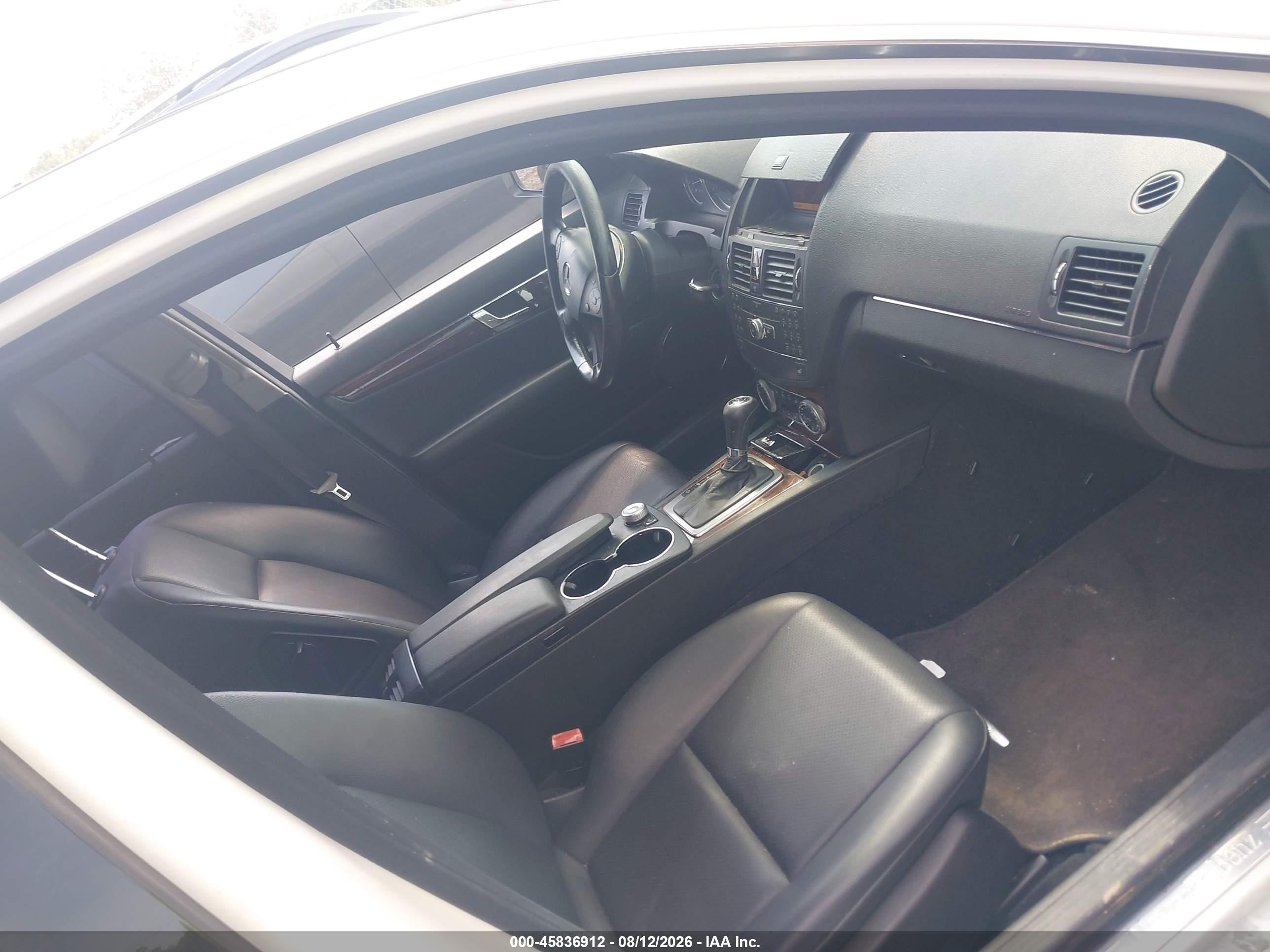2009 Mercedes-benz C 300 Luxury 4matic White vin: WDDGF81X59R058174