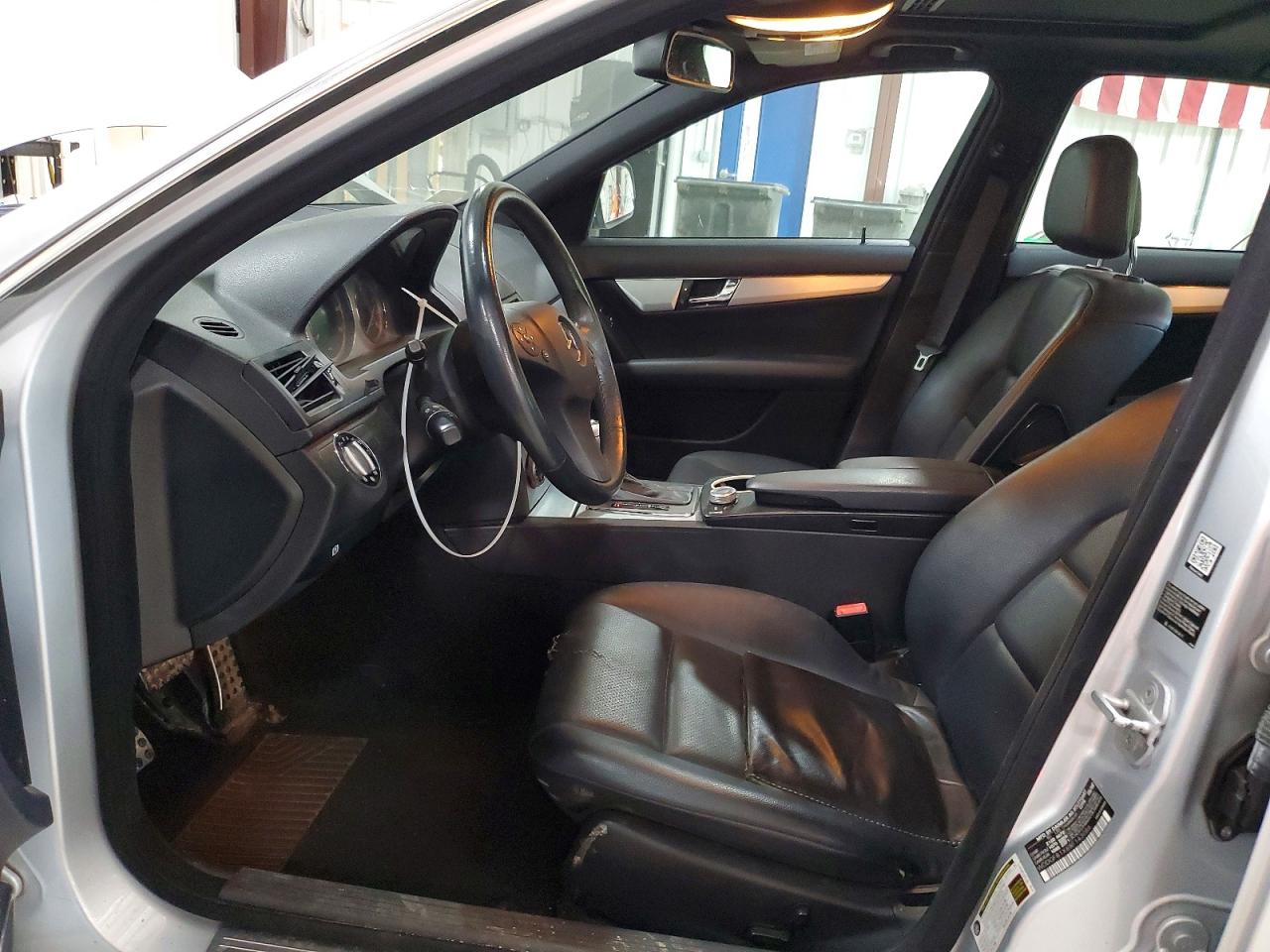 2008 Mercedes-benz C 300 4matic Silver vin: WDDGF81X68F143086
