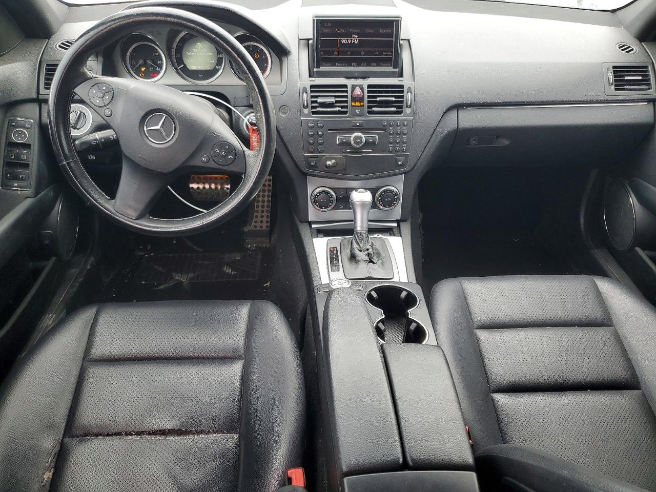 2009 Mercedes-benz C 300 4matic White vin: WDDGF81X69F243562