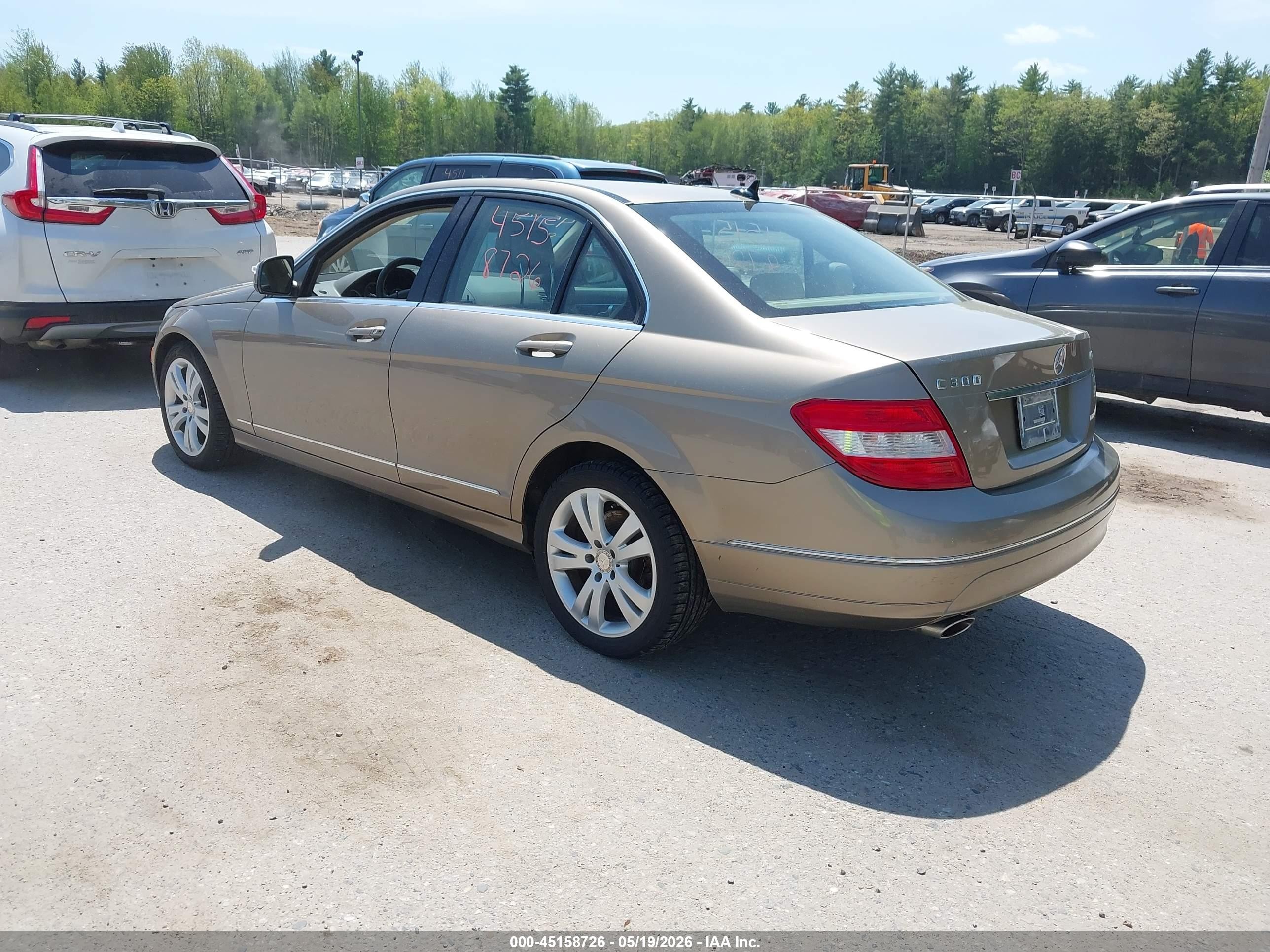 2009 Mercedes-benz C 300 Luxury 4matic/sport 4matic Желто-коричневый vin: WDDGF81X69F266940