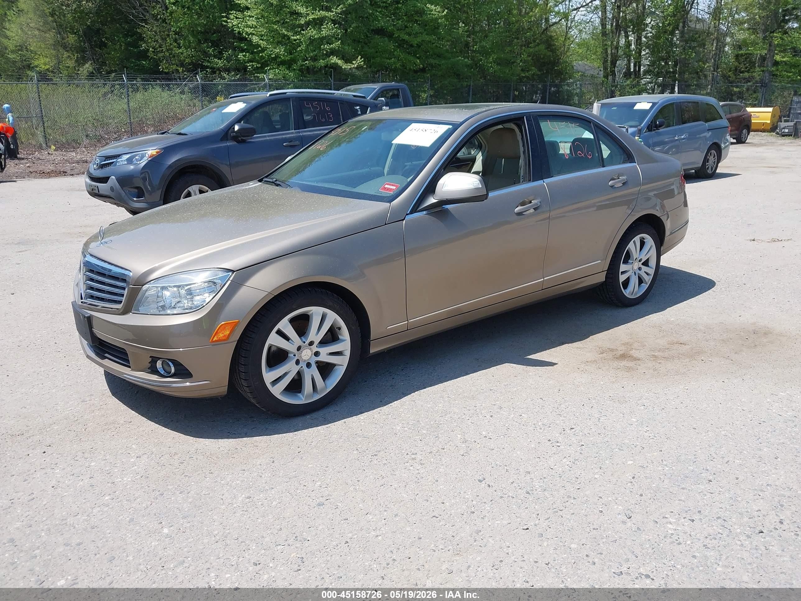 2009 Mercedes-benz C 300 Luxury 4matic/sport 4matic Желто-коричневый vin: WDDGF81X69F266940