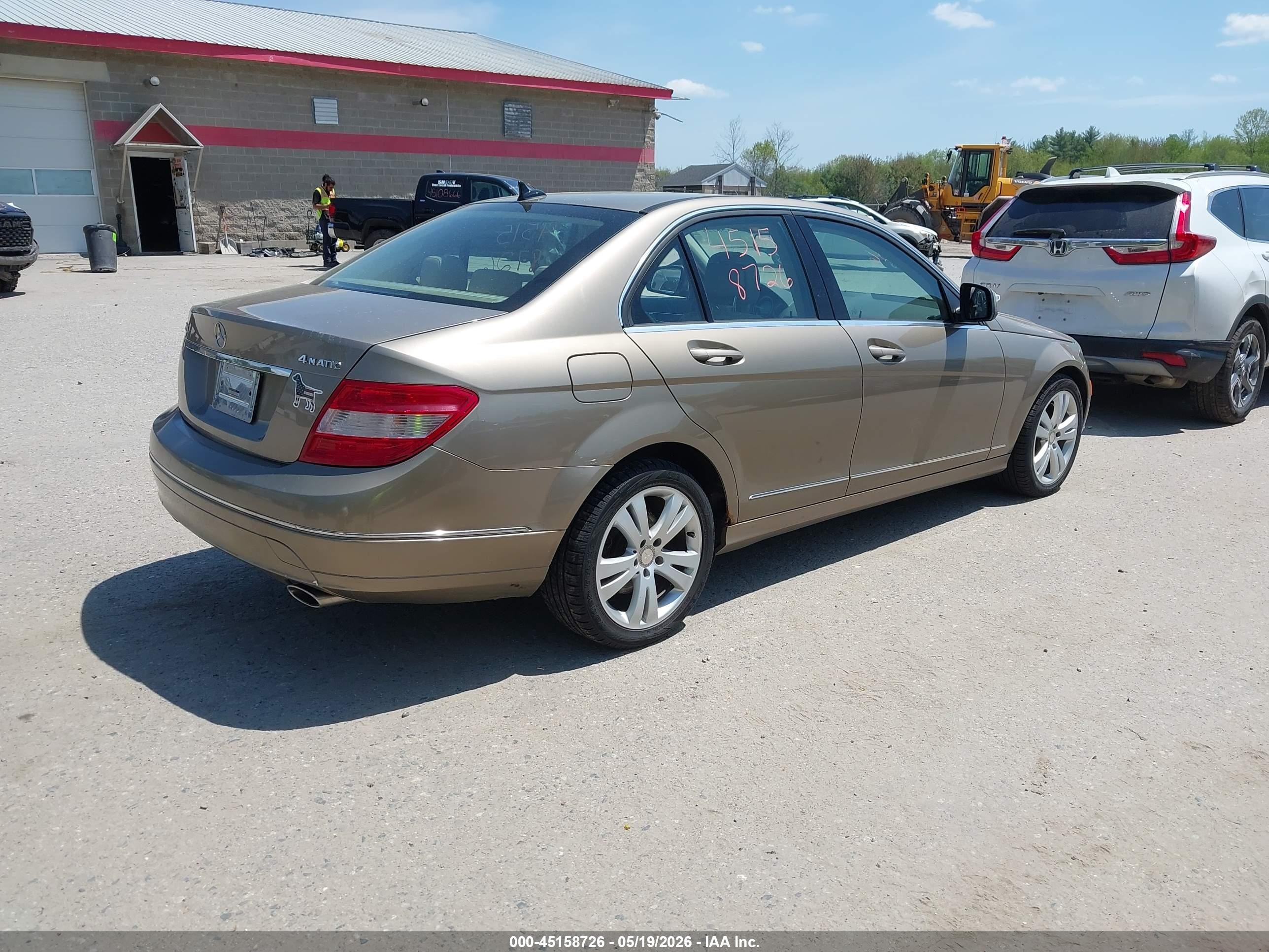 2009 Mercedes-benz C 300 Luxury 4matic/sport 4matic Желто-коричневый vin: WDDGF81X69F266940