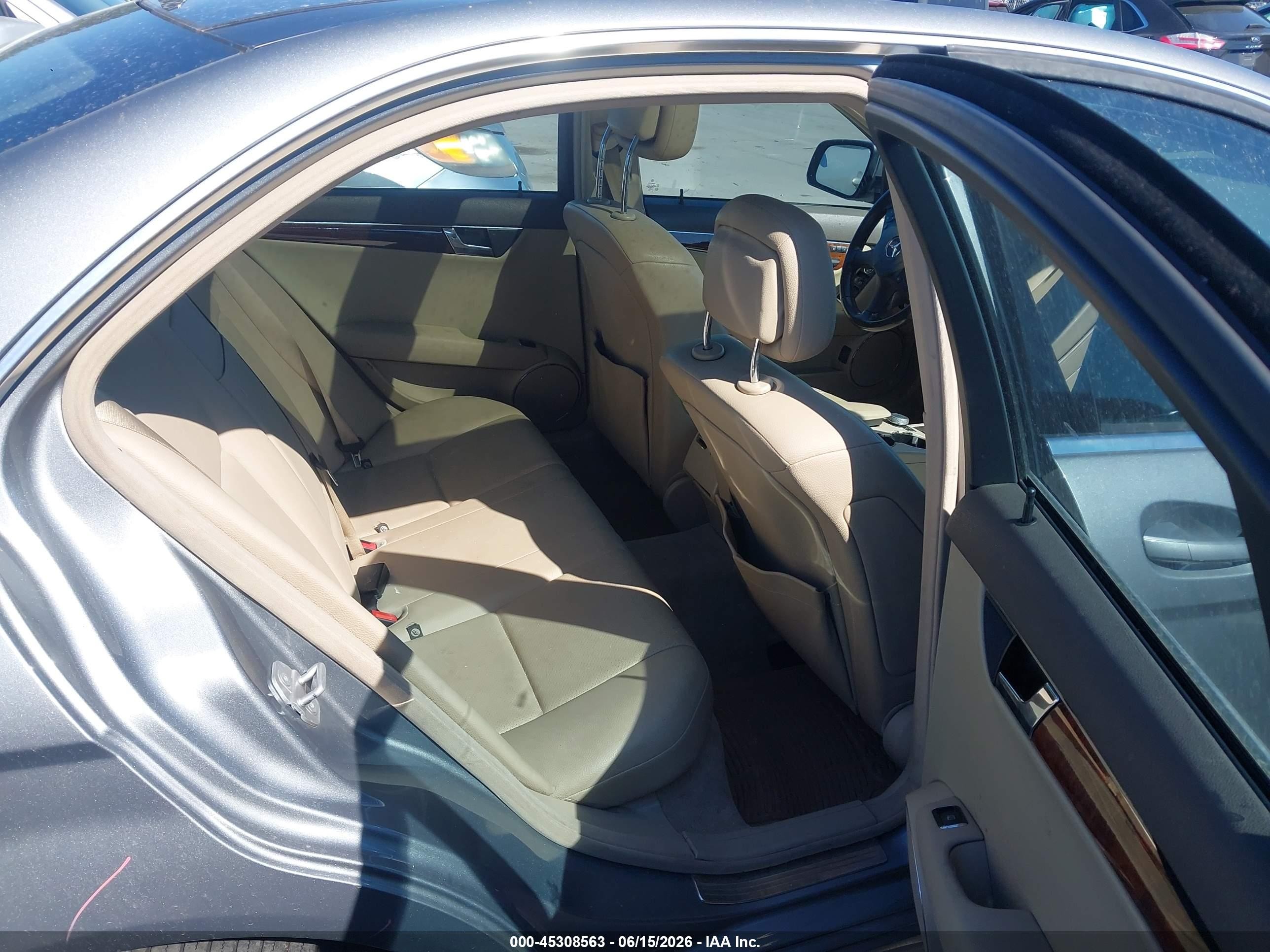 2009 Mercedes-benz C 300 Luxury 4matic/sport 4matic Gray vin: WDDGF81X69R078384