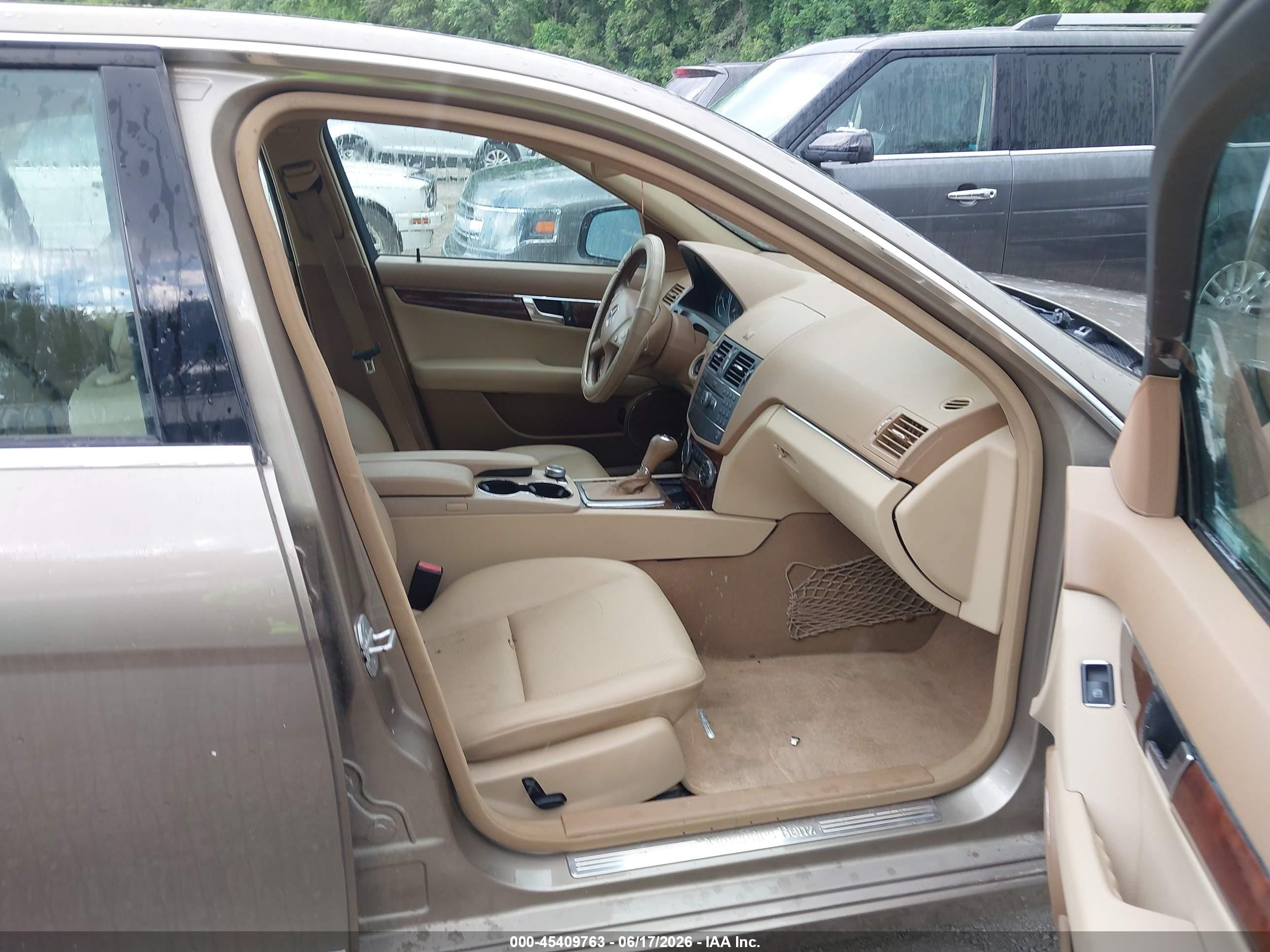 2008 Mercedes-benz C 300 Luxury 4matic Gold vin: WDDGF81X78F059844
