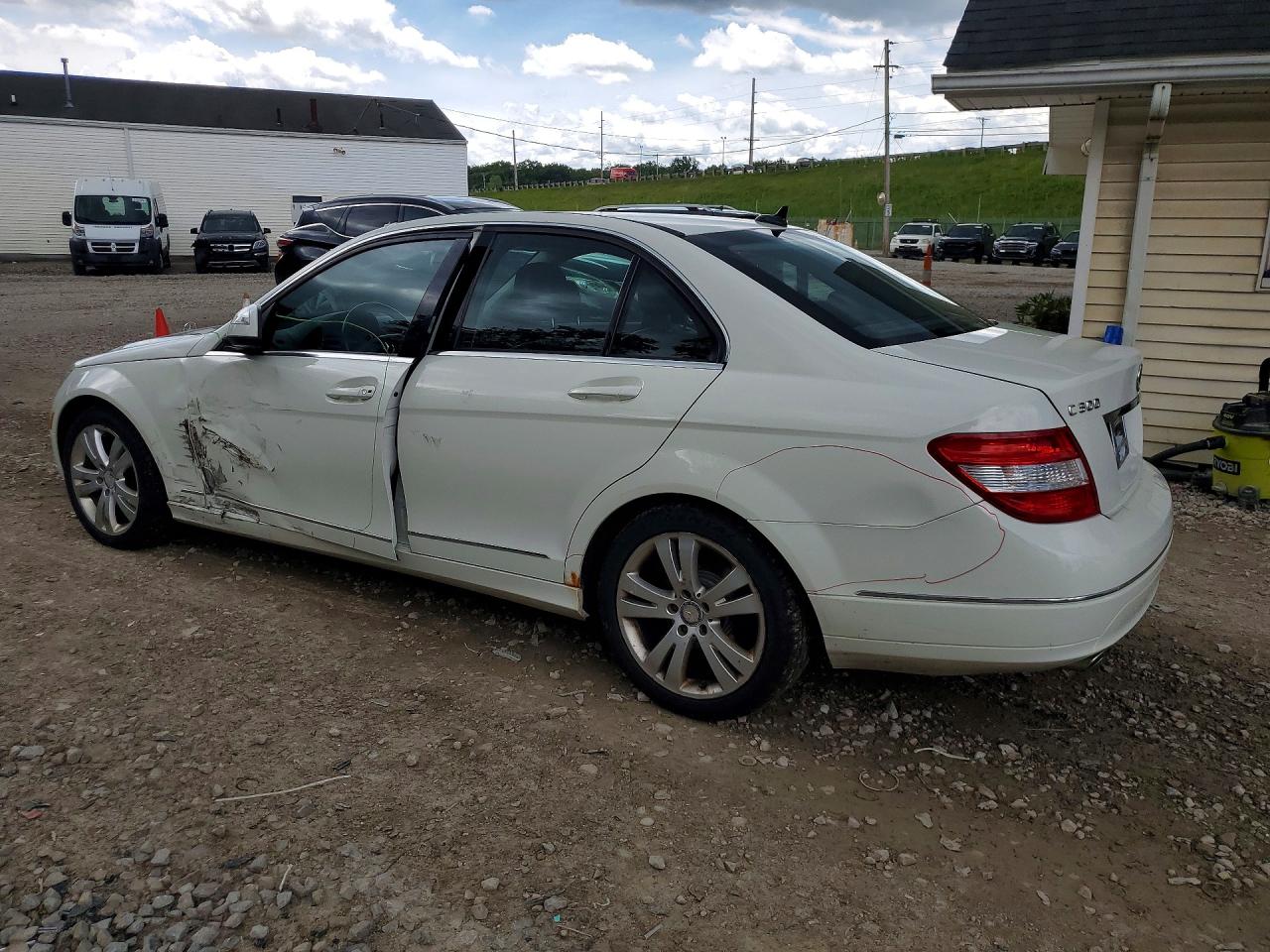 2009 Mercedes-benz C 300 4matic White vin: WDDGF81X79F198129