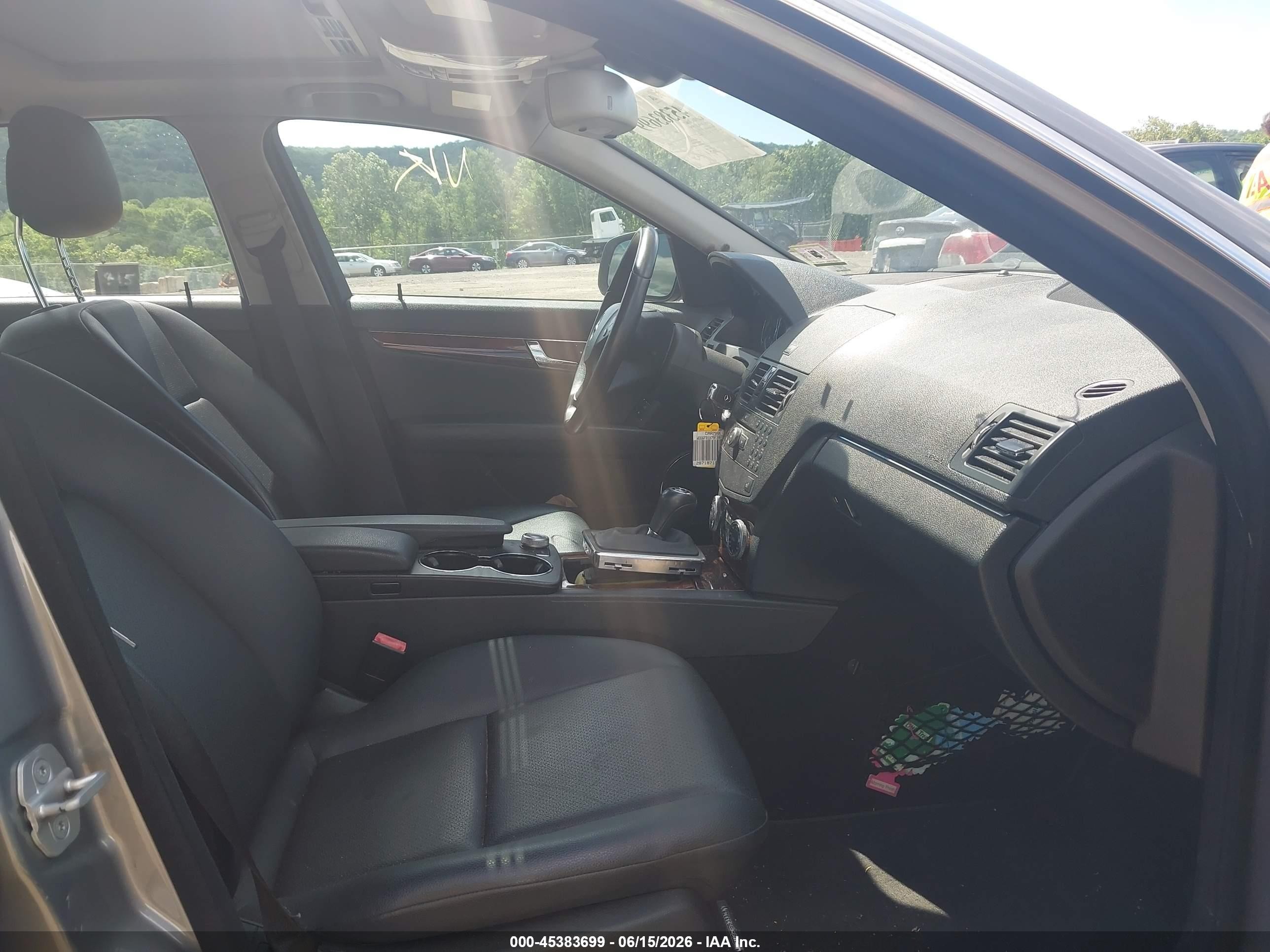 2009 Mercedes-benz C 300 Luxury 4matic/sport 4matic Silver vin: WDDGF81X79F207718