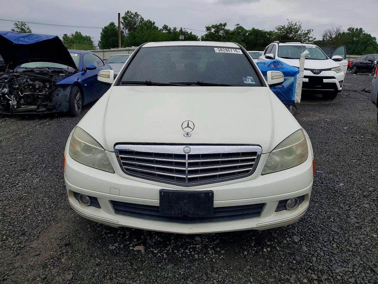 2009 Mercedes-benz C 300 4matic White vin: WDDGF81X79F233137