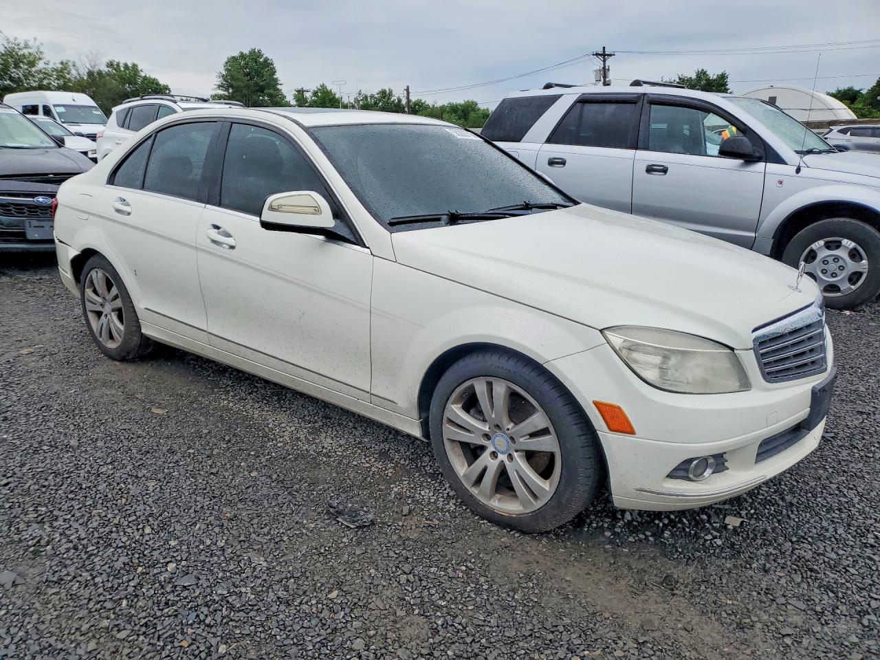 2009 Mercedes-benz C 300 4matic White vin: WDDGF81X79F233137