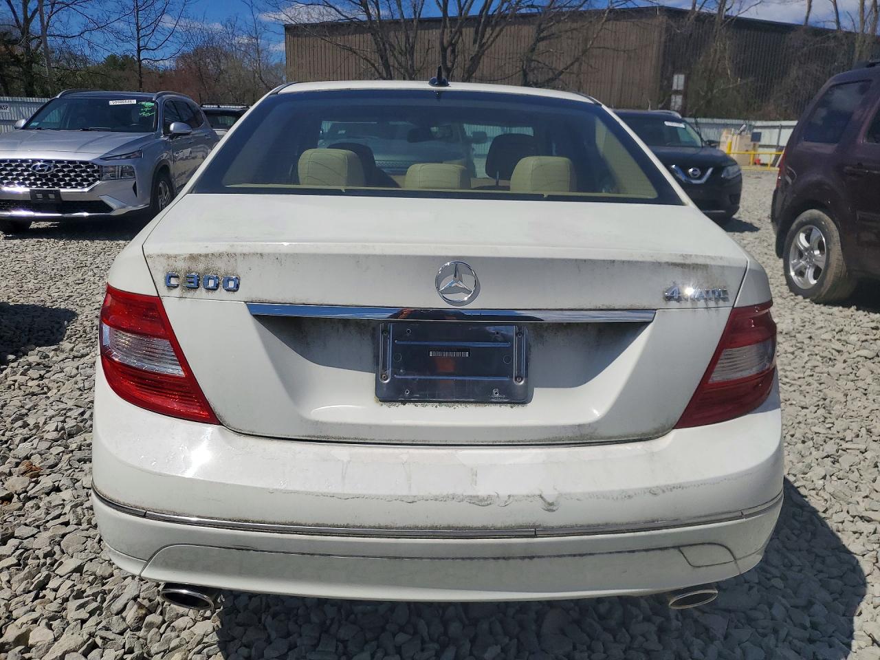 2008 Mercedes-benz C 300 4matic White vin: WDDGF81X88F057939
