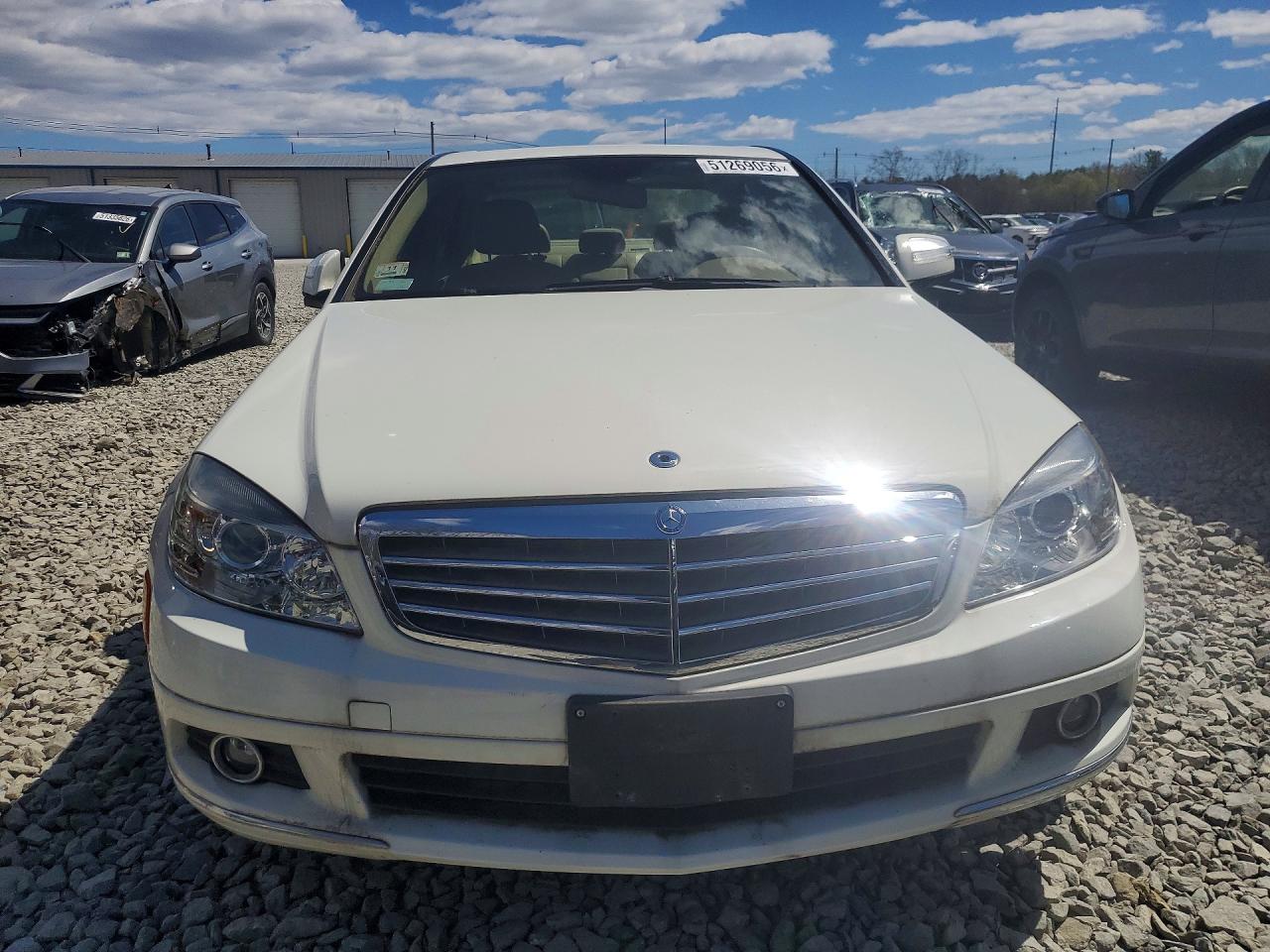 2008 Mercedes-benz C 300 4matic White vin: WDDGF81X88F057939
