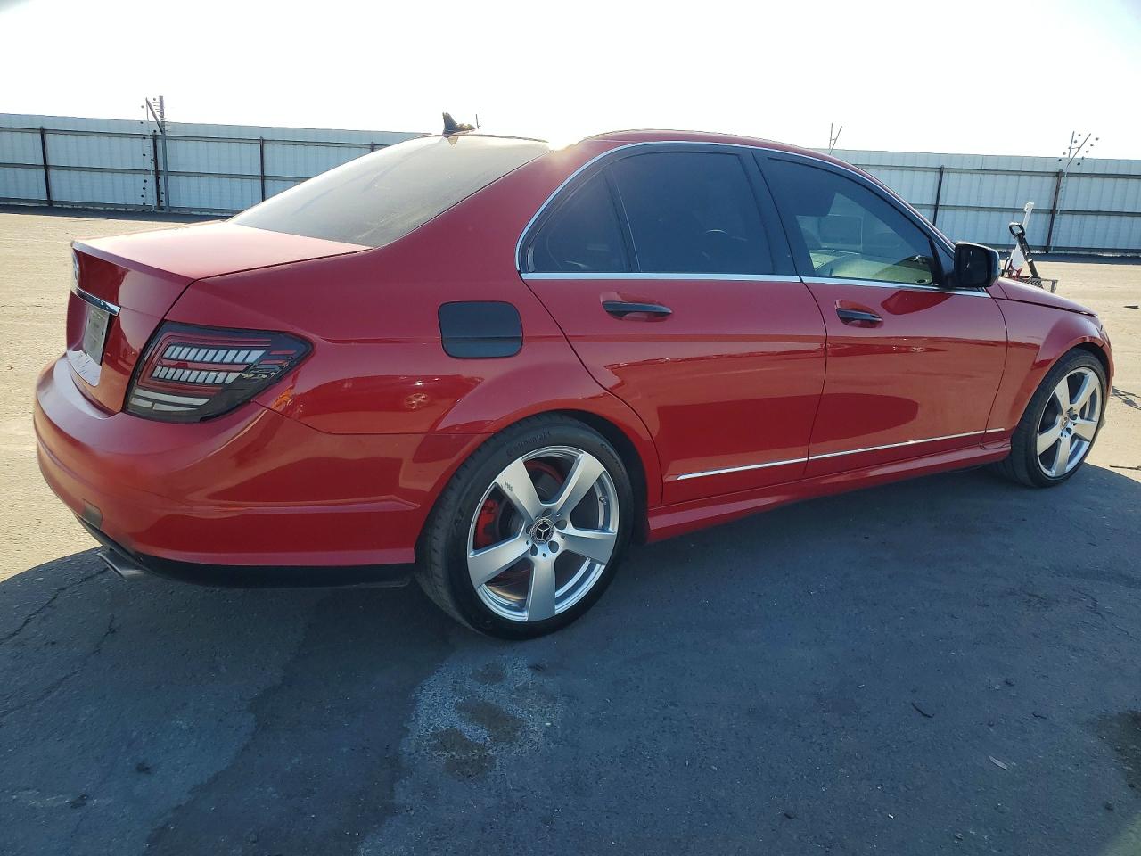 2008 Mercedes-benz C 300 4matic Red vin: WDDGF81X88F061912