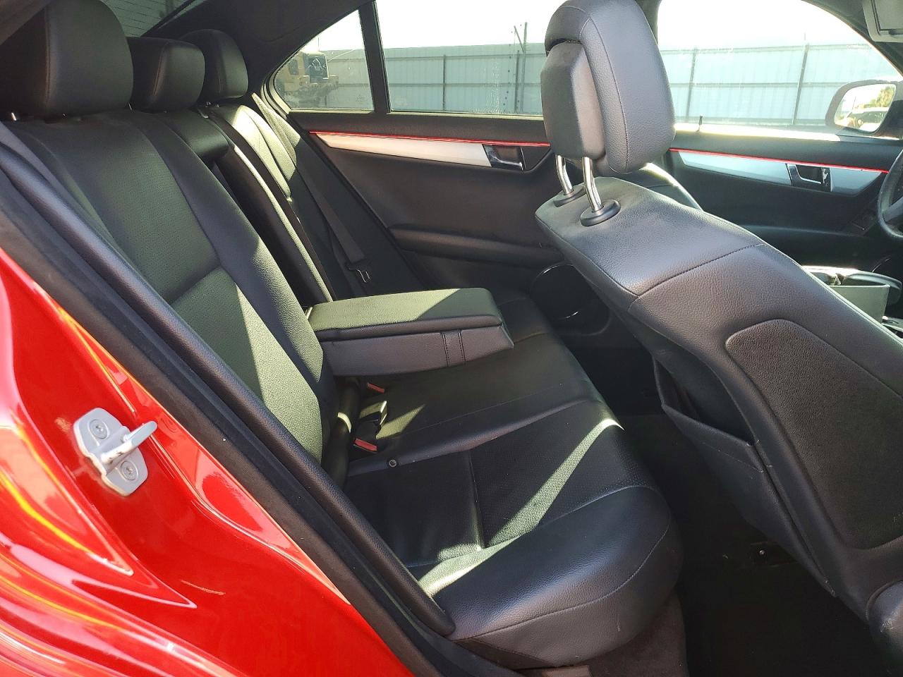2008 Mercedes-benz C 300 4matic Red vin: WDDGF81X88F061912