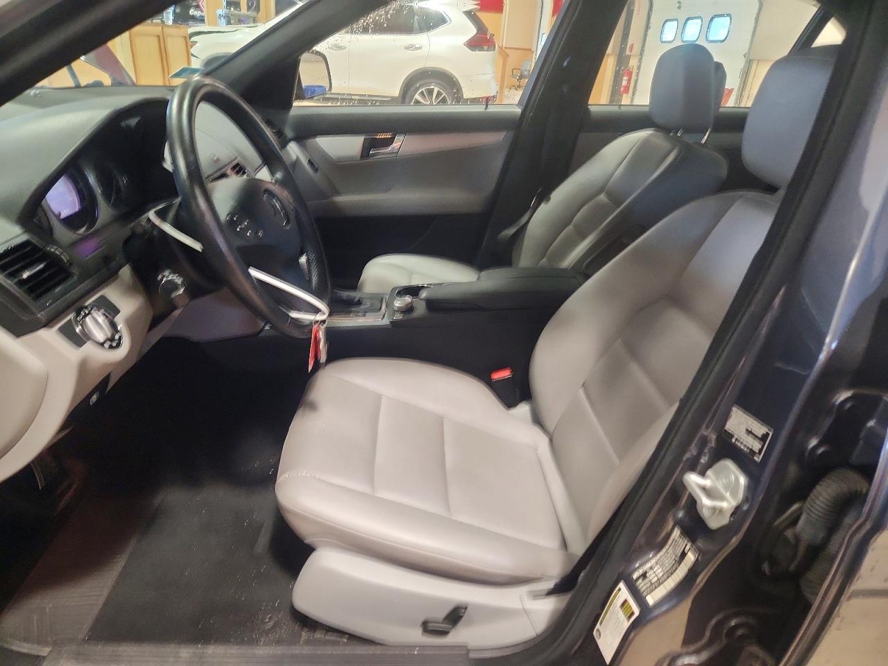 2008 Mercedes-benz C 300 4matic Blue vin: WDDGF81X88F070402