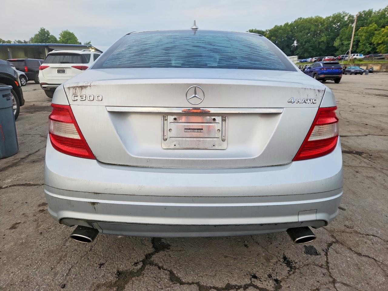 2009 Mercedes-benz C 300 4matic Silver vin: WDDGF81X89F226133
