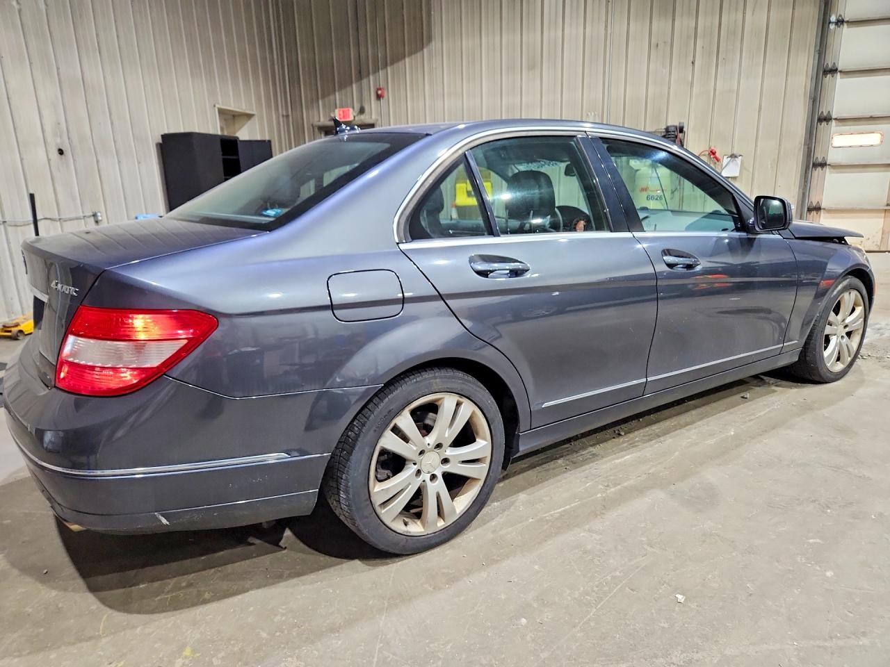 2009 Mercedes-benz C 300 4matic Gray vin: WDDGF81X89F253557
