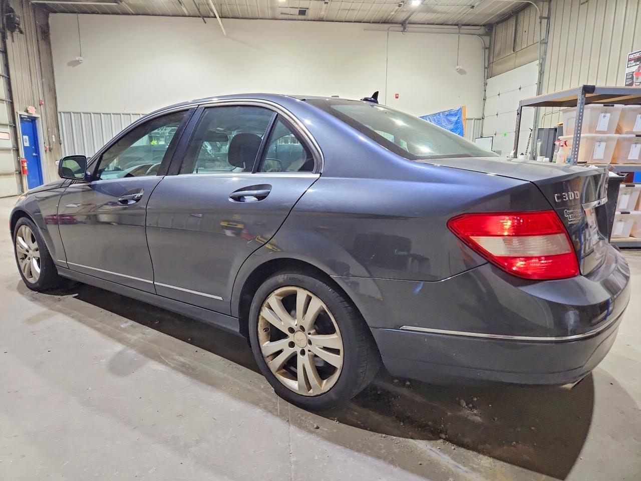 2009 Mercedes-benz C 300 4matic Gray vin: WDDGF81X89F253557
